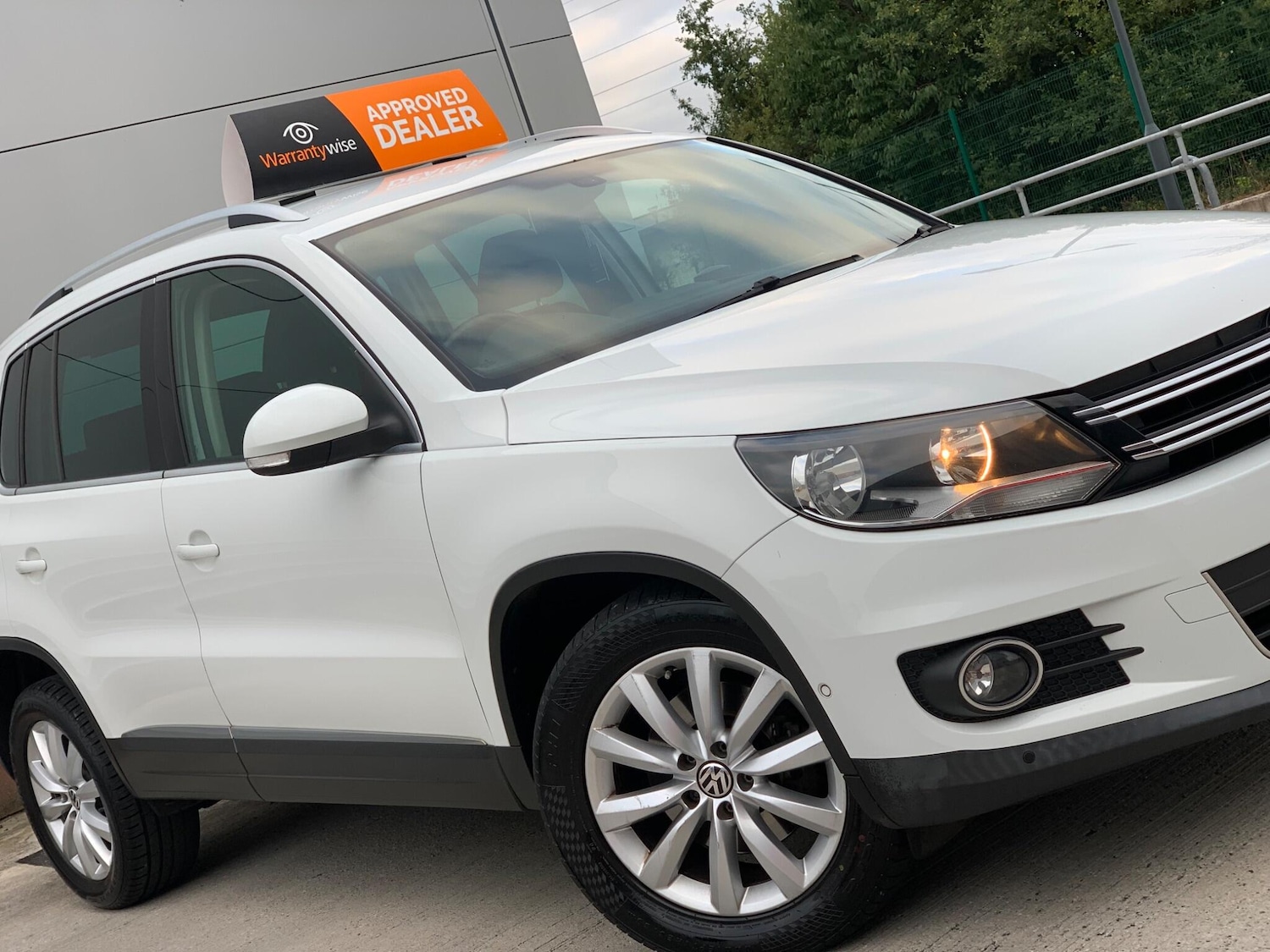 Used Volkswagen Tiguan 2014 for sale - 77396548: Photo 5