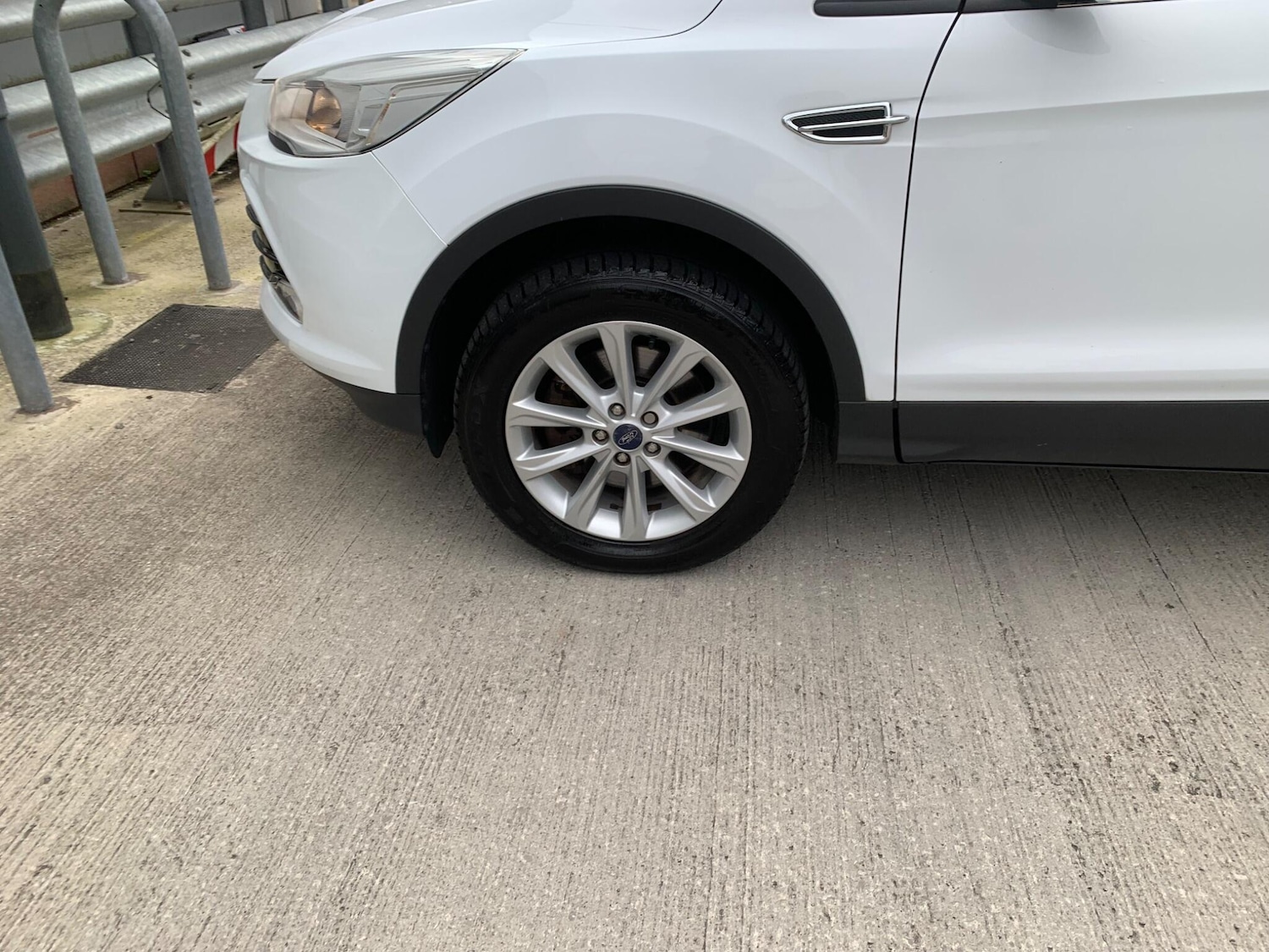 Used Ford Kuga 2015 for sale - 77395960: Photo 13