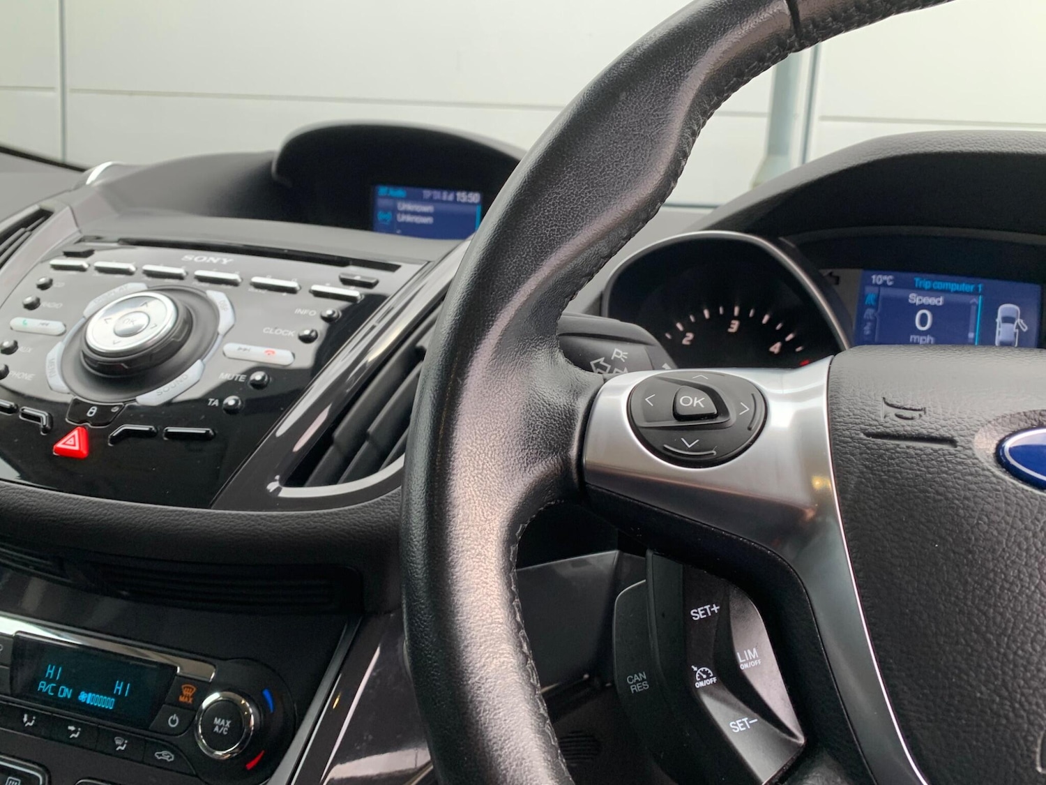 Used Ford Kuga 2015 for sale - 77395960: Photo 29