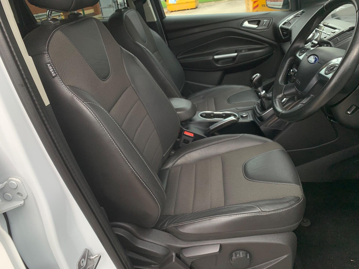 Used Ford Kuga 2015 for sale - 77395960: Photo 36