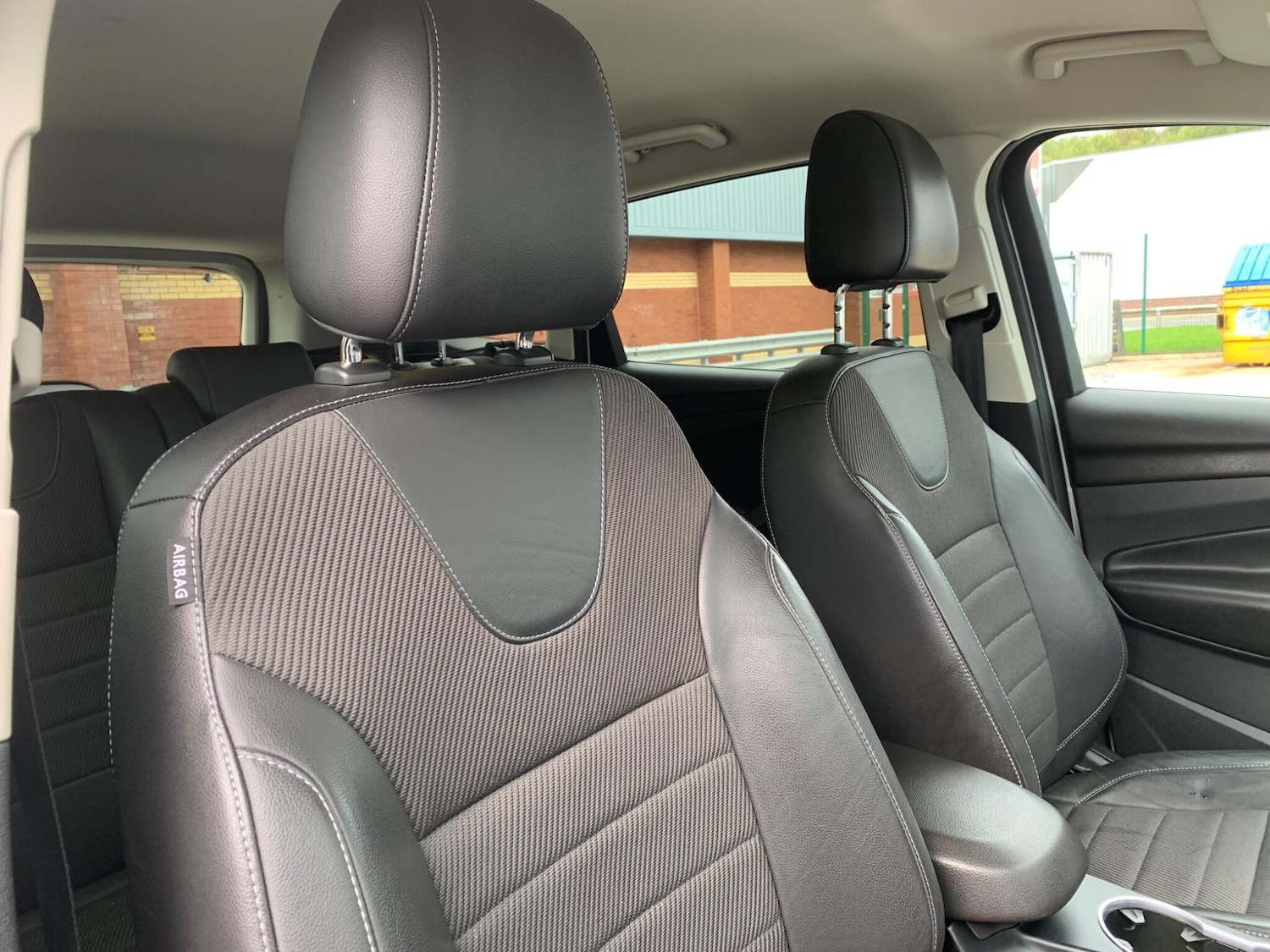 Used Ford Kuga 2015 for sale - 77395960: Photo 37