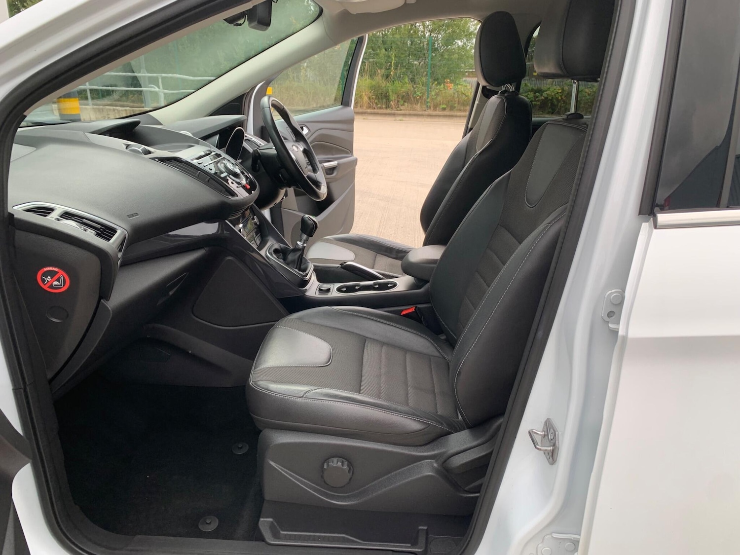 Used Ford Kuga 2015 for sale - 77395960: Photo 39