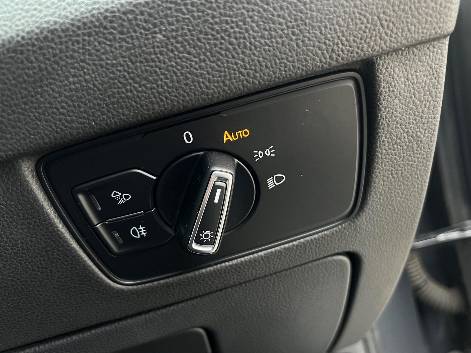 Used Volkswagen Arteon 2019 for sale - 77633032: Photo 78