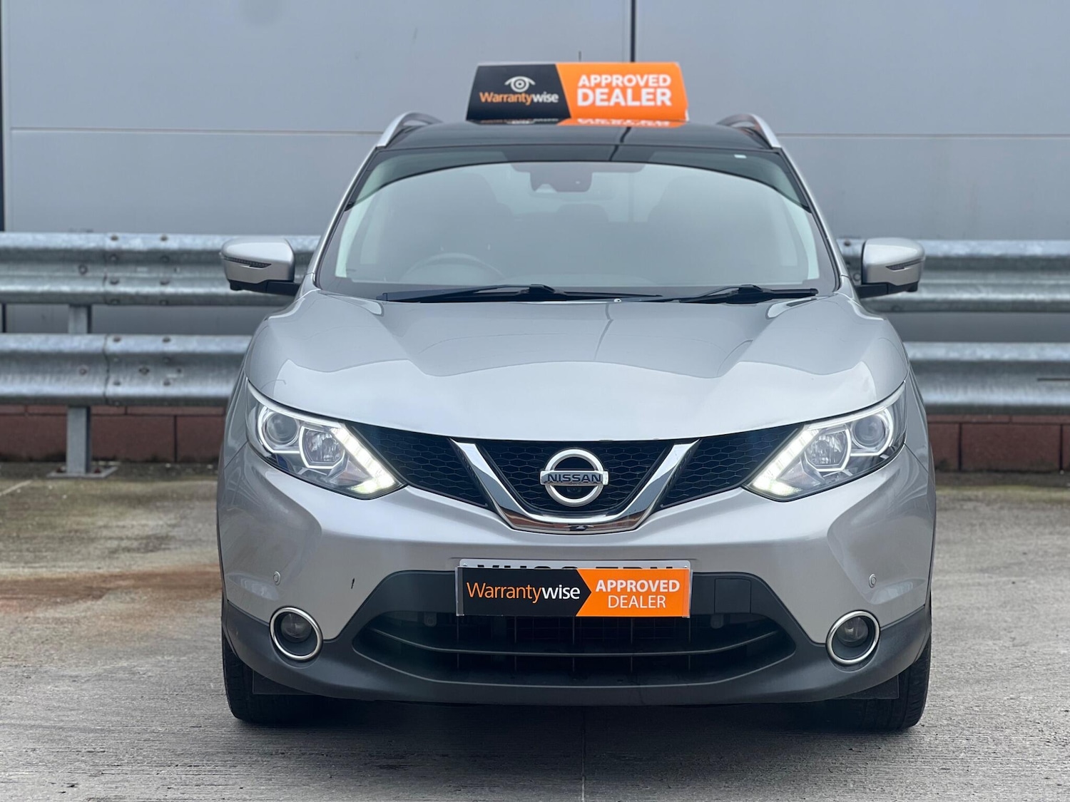 Used Nissan Qashqai 2016 for sale - 77783490: Photo 2