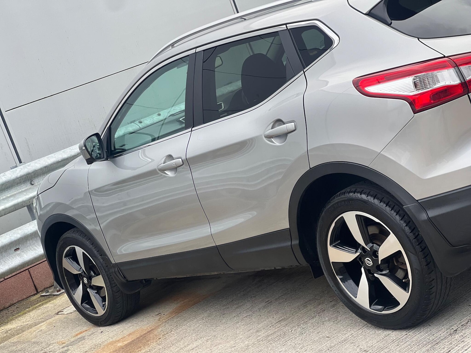 Used Nissan Qashqai 2016 for sale - 77783490: Photo 23