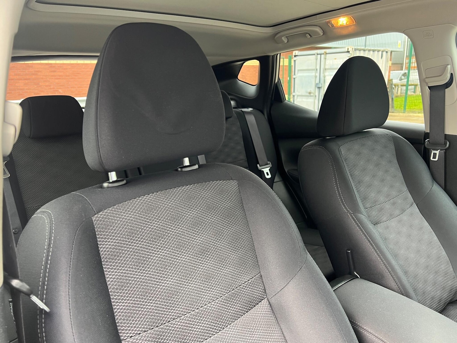 Used Nissan Qashqai 2016 for sale - 77783490: Photo 31