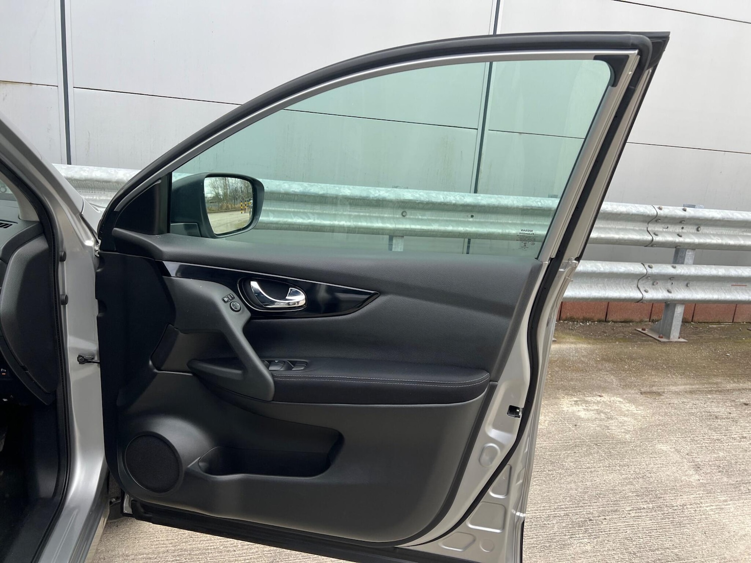 Used Nissan Qashqai 2016 for sale - 77783490: Photo 56