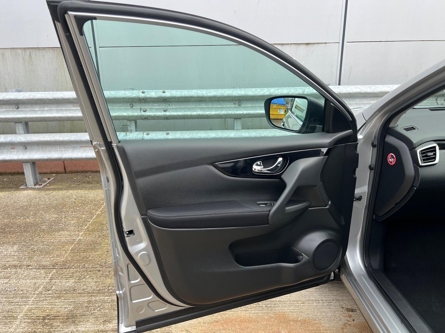 Used Nissan Qashqai 2016 for sale - 77783490: Photo 59