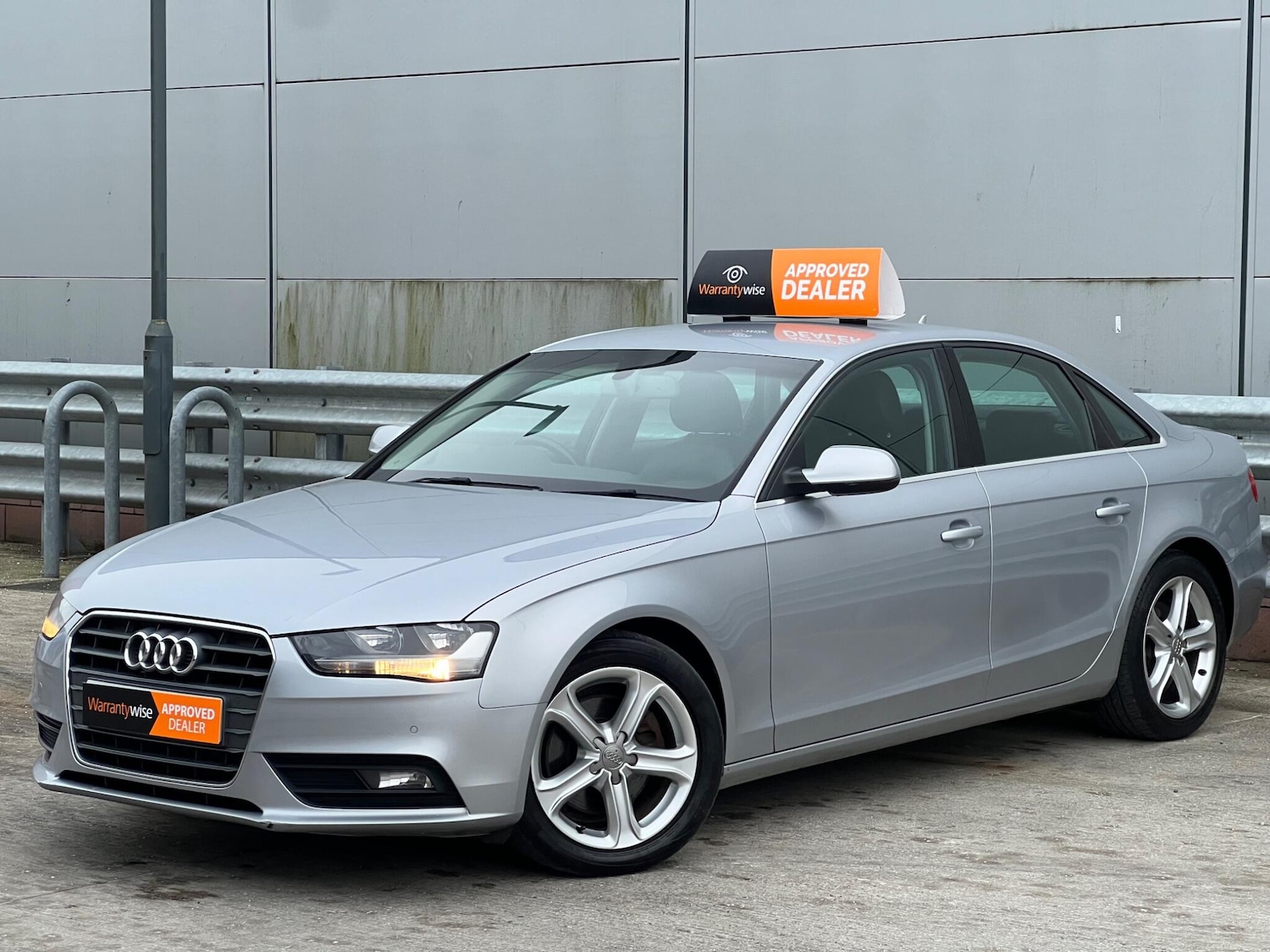 Used Audi A4 2015 for sale - 77705062: Photo 3