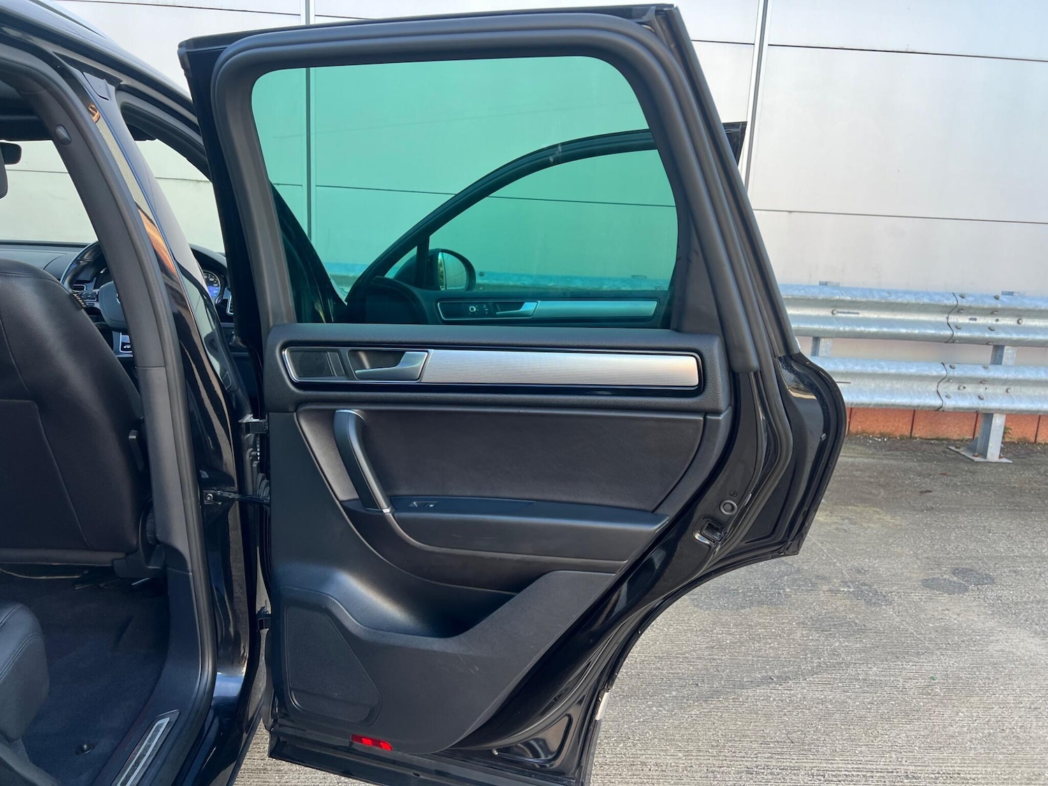 Used Volkswagen Touareg for sale - 77395731: Photo 21