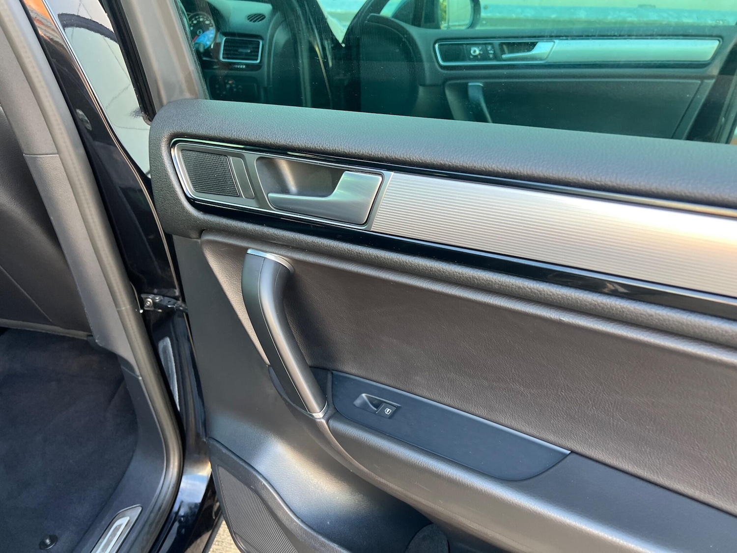 Used Volkswagen Touareg for sale - 77395731: Photo 22