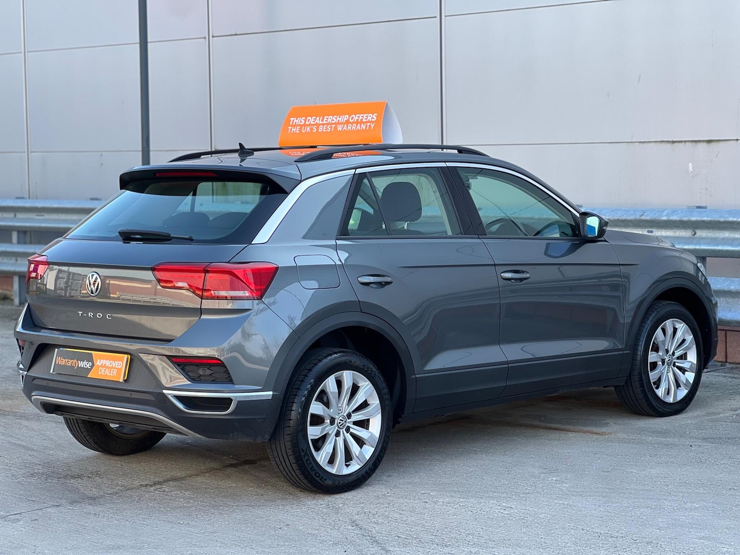 Used Volkswagen T-Roc 2018 for sale - 77768838: Photo 18