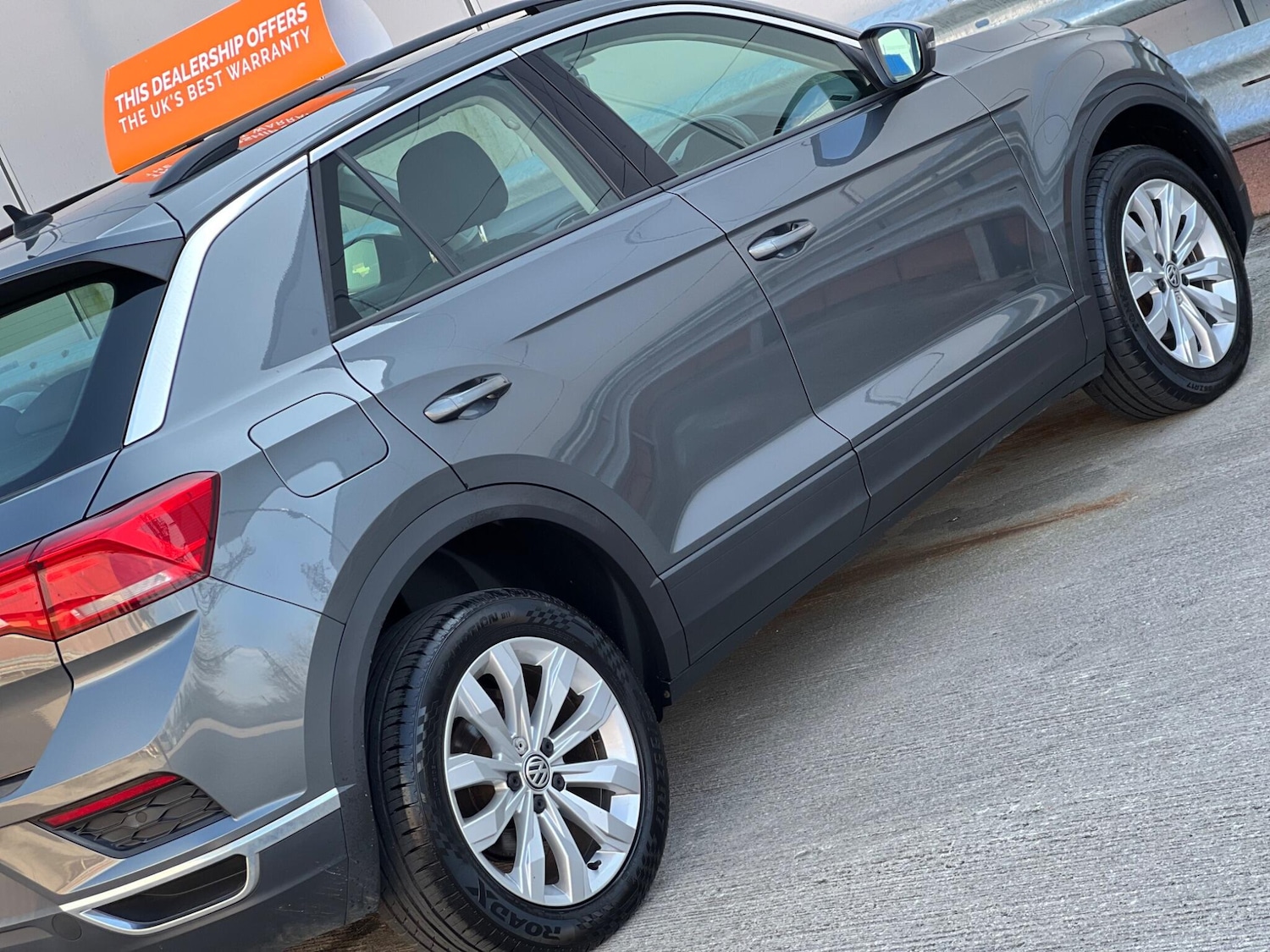 Used Volkswagen T-Roc 2018 for sale - 77768838: Photo 28