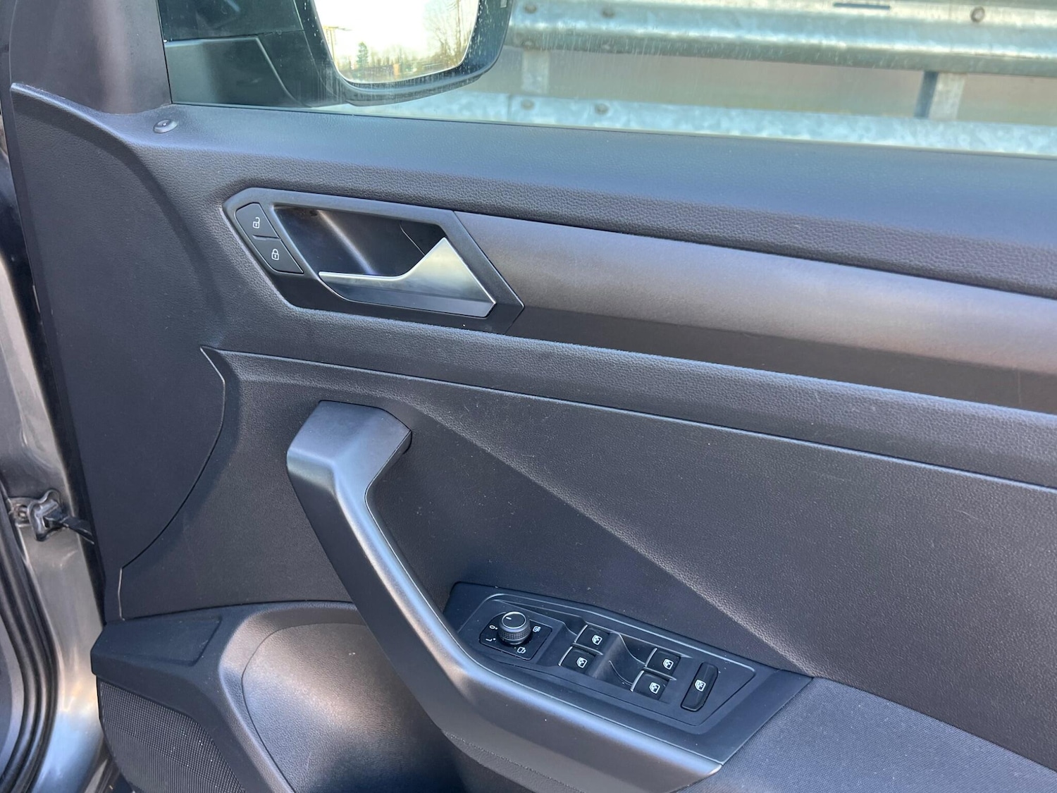 Used Volkswagen T-Roc 2018 for sale - 77768838: Photo 32