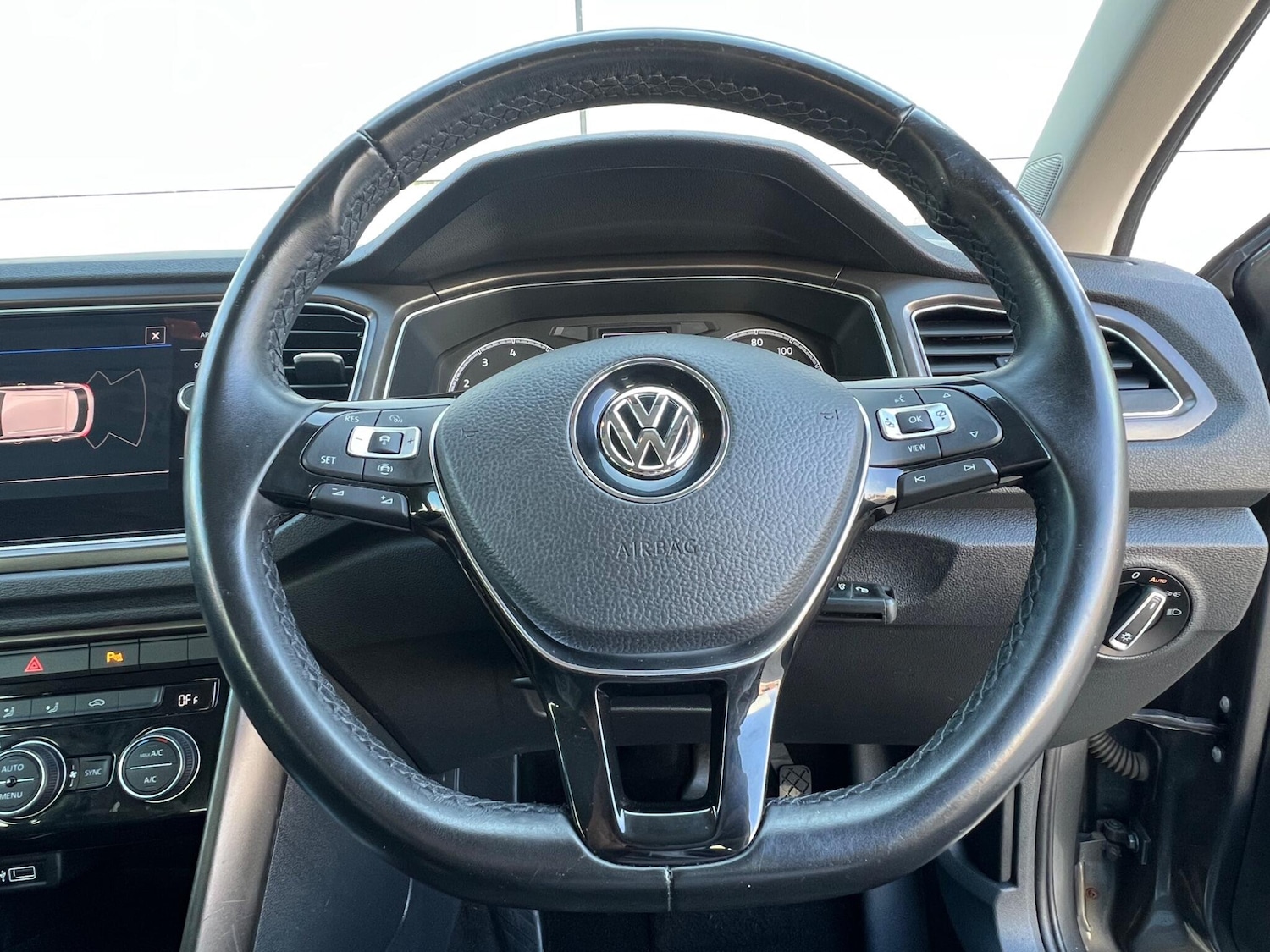 Used Volkswagen T-Roc 2018 for sale - 77768838: Photo 35