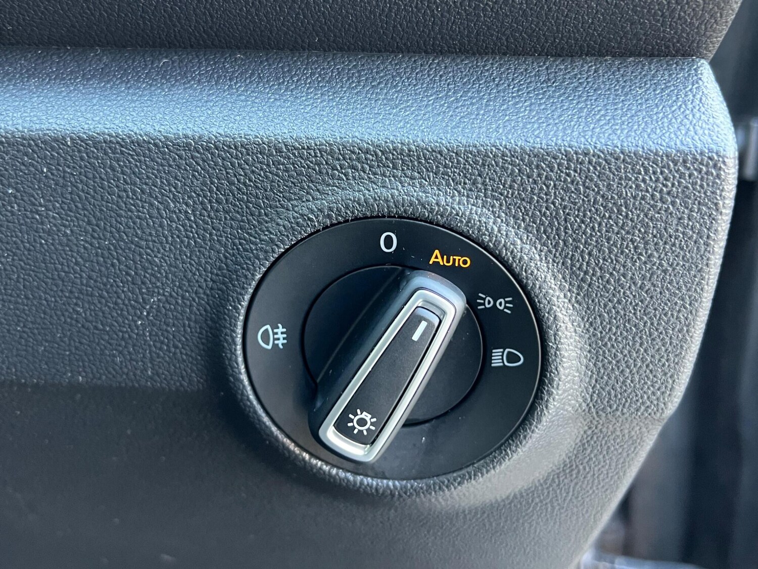 Used Volkswagen T-Roc 2018 for sale - 77768838: Photo 38