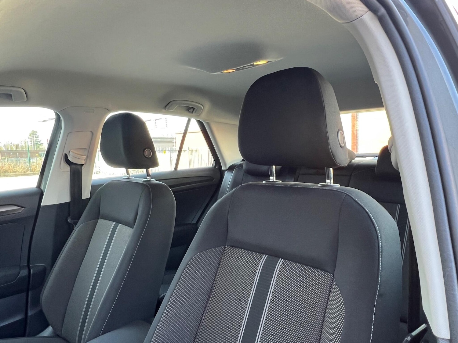 Used Volkswagen T-Roc 2018 for sale - 77768838: Photo 52