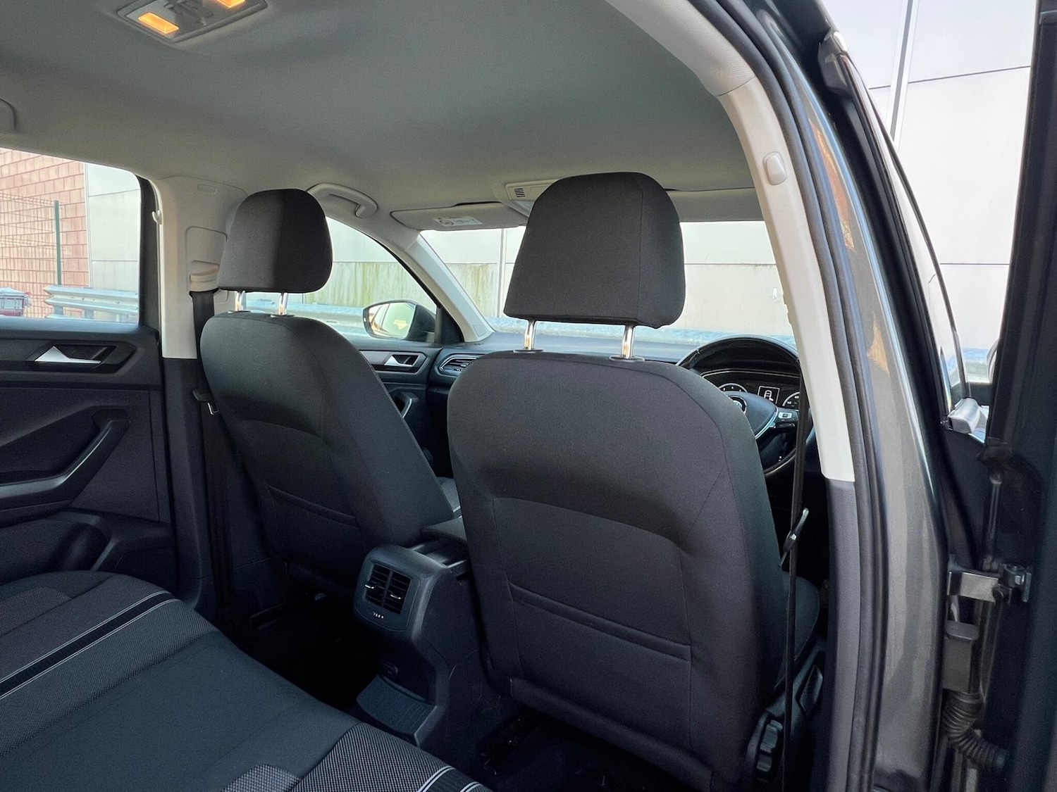 Used Volkswagen T-Roc 2018 for sale - 77768838: Photo 57