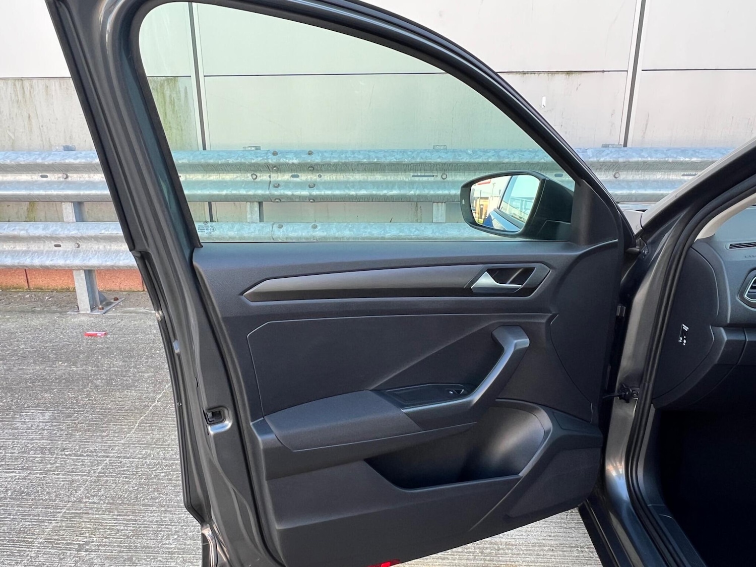 Used Volkswagen T-Roc 2018 for sale - 77768838: Photo 62