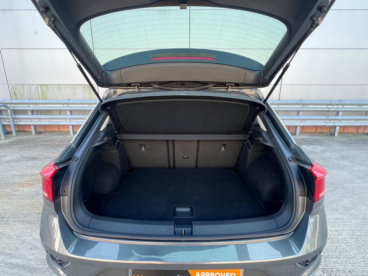 Used Volkswagen T-Roc 2018 for sale - 77768838: Photo 65