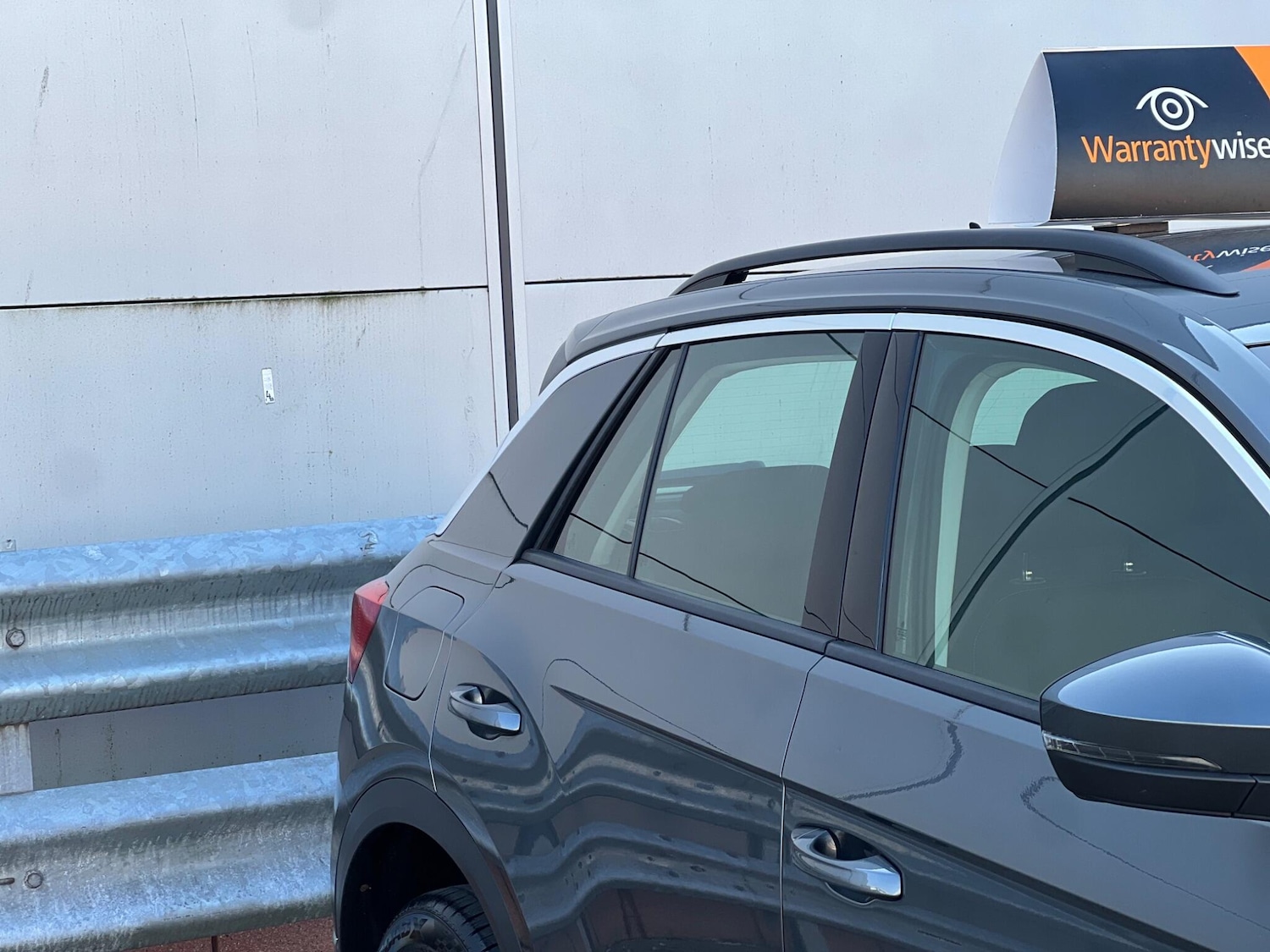 Used Volkswagen T-Roc 2018 for sale - 77768838: Photo 7