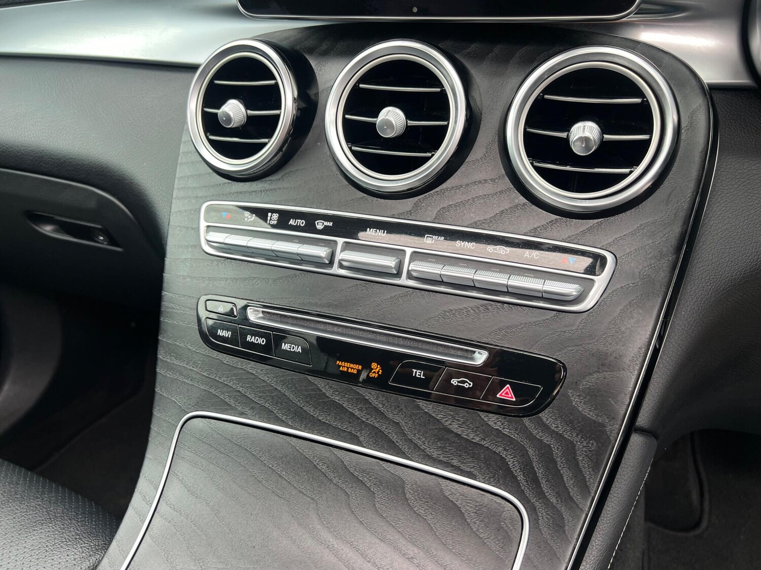 Used Mercedes-Benz GLC 2018 for sale - 77396197: Photo 39