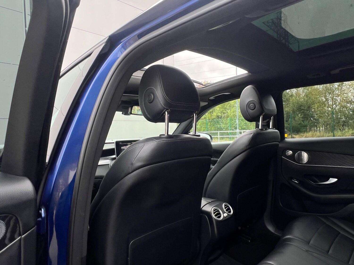 Used Mercedes-Benz GLC 2018 for sale - 77396197: Photo 49