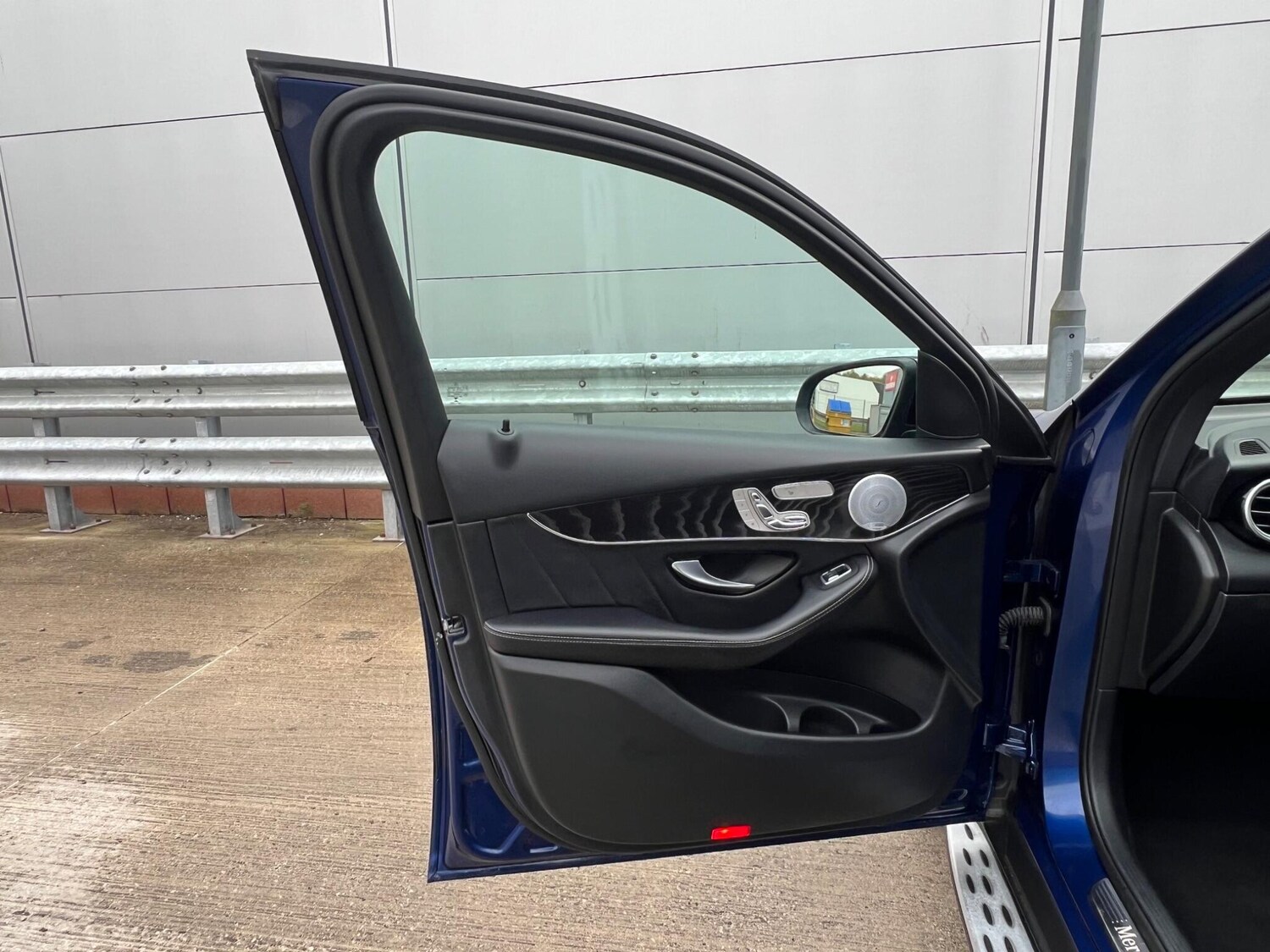 Used Mercedes-Benz GLC 2018 for sale - 77396197: Photo 69