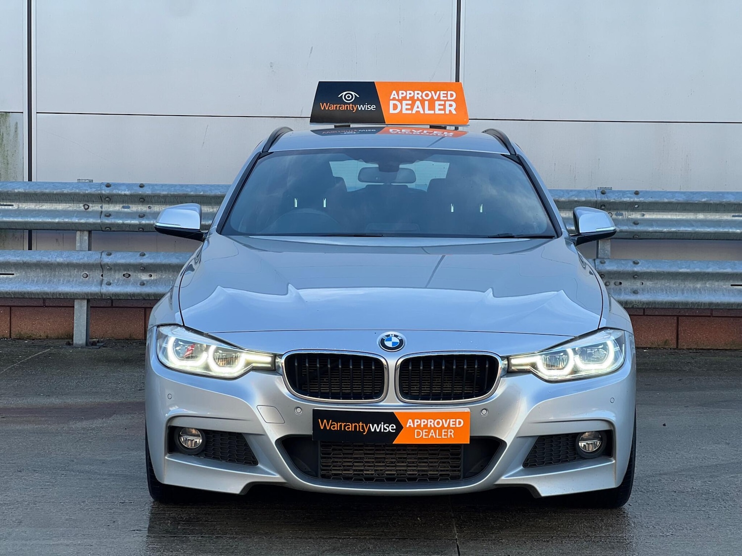 Used BMW 3 Series 2016 for sale - 77396534: Photo 2