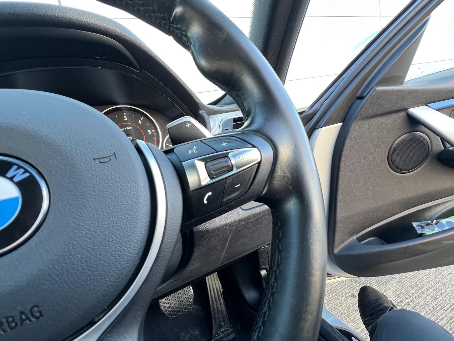 Used BMW 3 Series 2016 for sale - 77396534: Photo 29