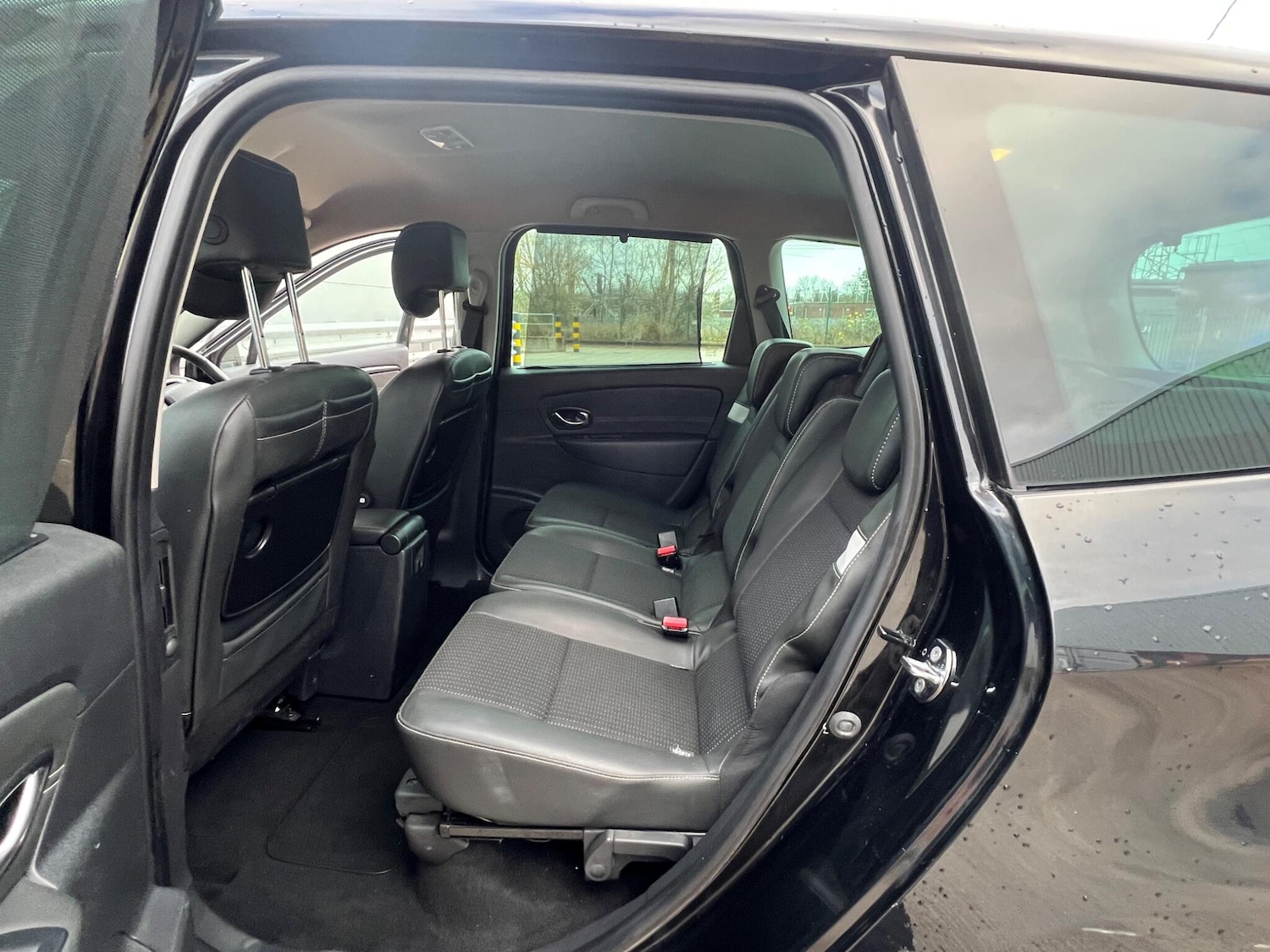 Used Renault Grand Scenic 2014 for sale - 77738460: Photo 25