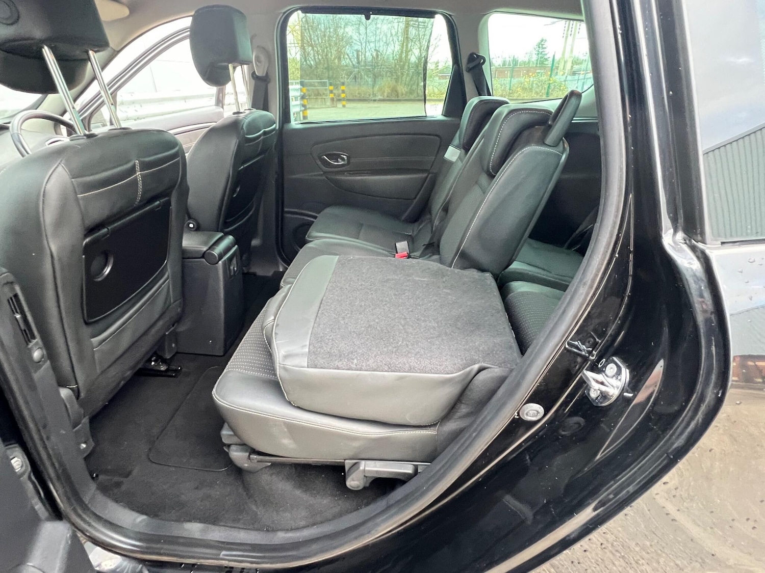 Used Renault Grand Scenic 2014 for sale - 77738460: Photo 27