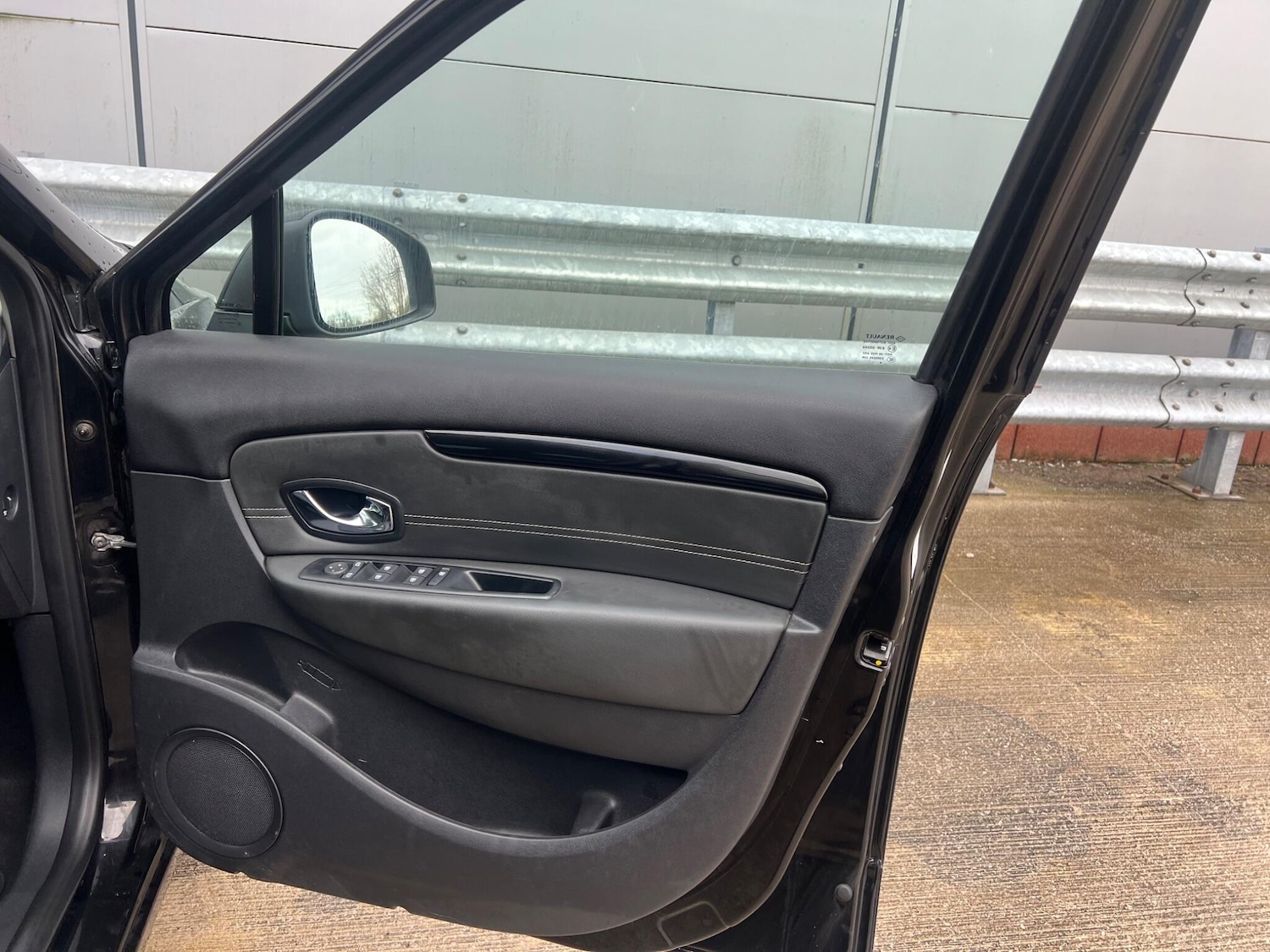 Used Renault Grand Scenic 2014 for sale - 77738460: Photo 34