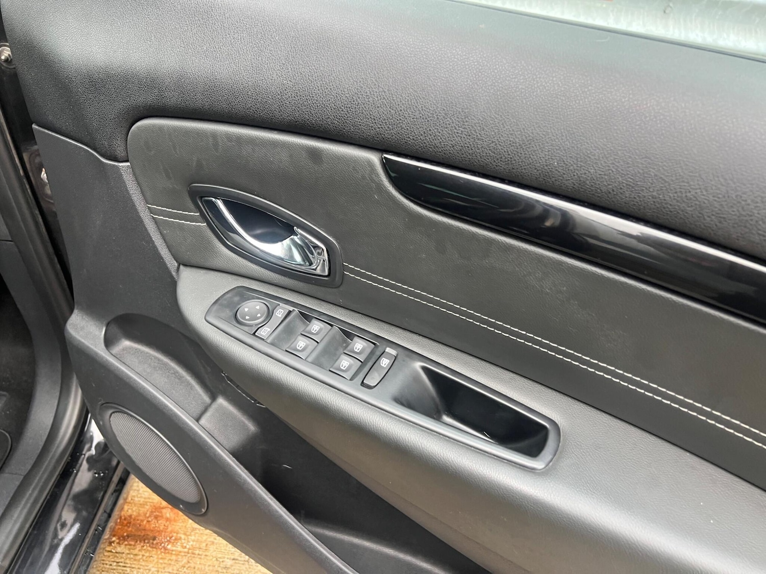 Used Renault Grand Scenic 2014 for sale - 77738460: Photo 35