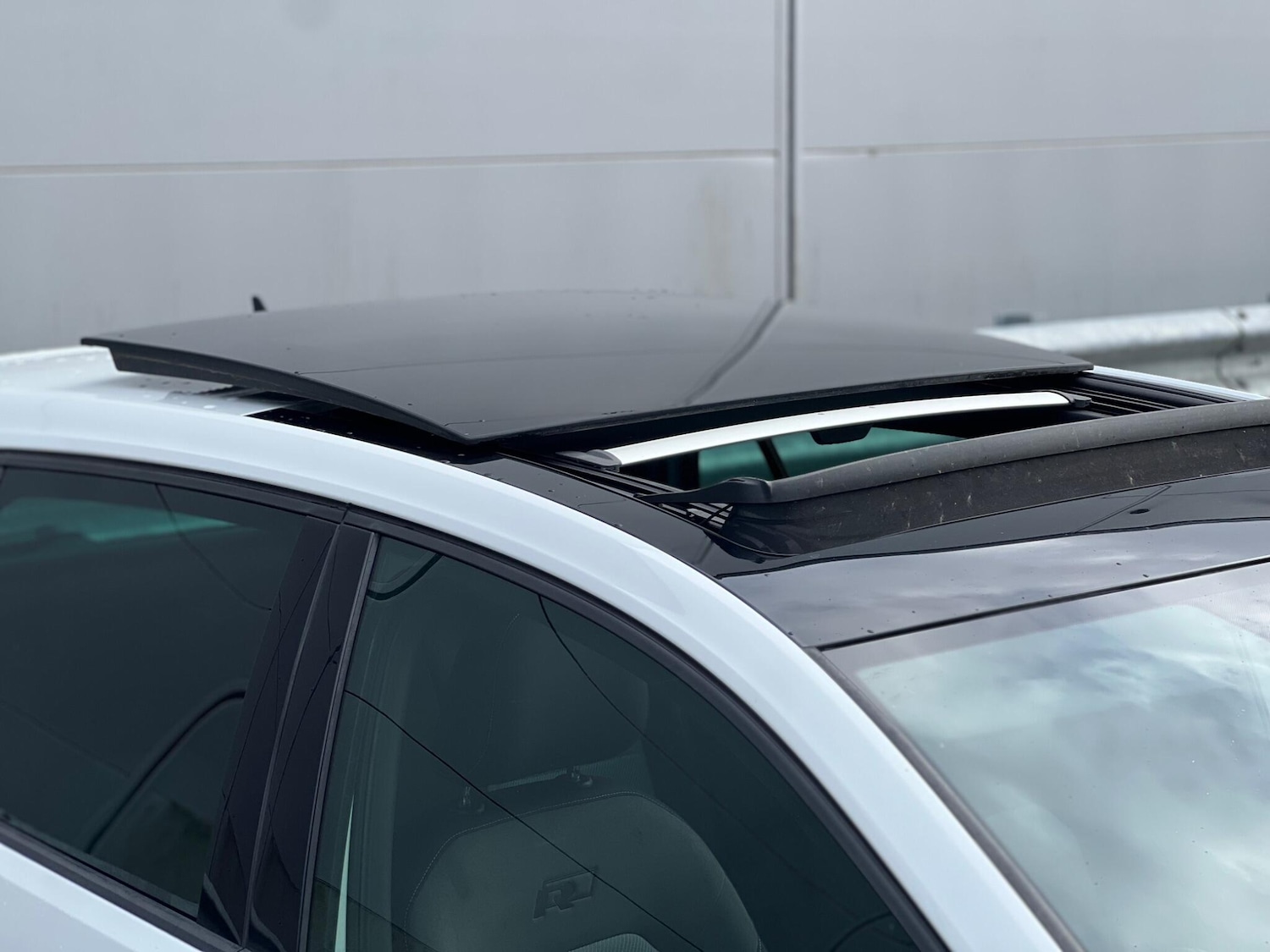 Used Volkswagen Golf for sale - 78214325: Photo 2