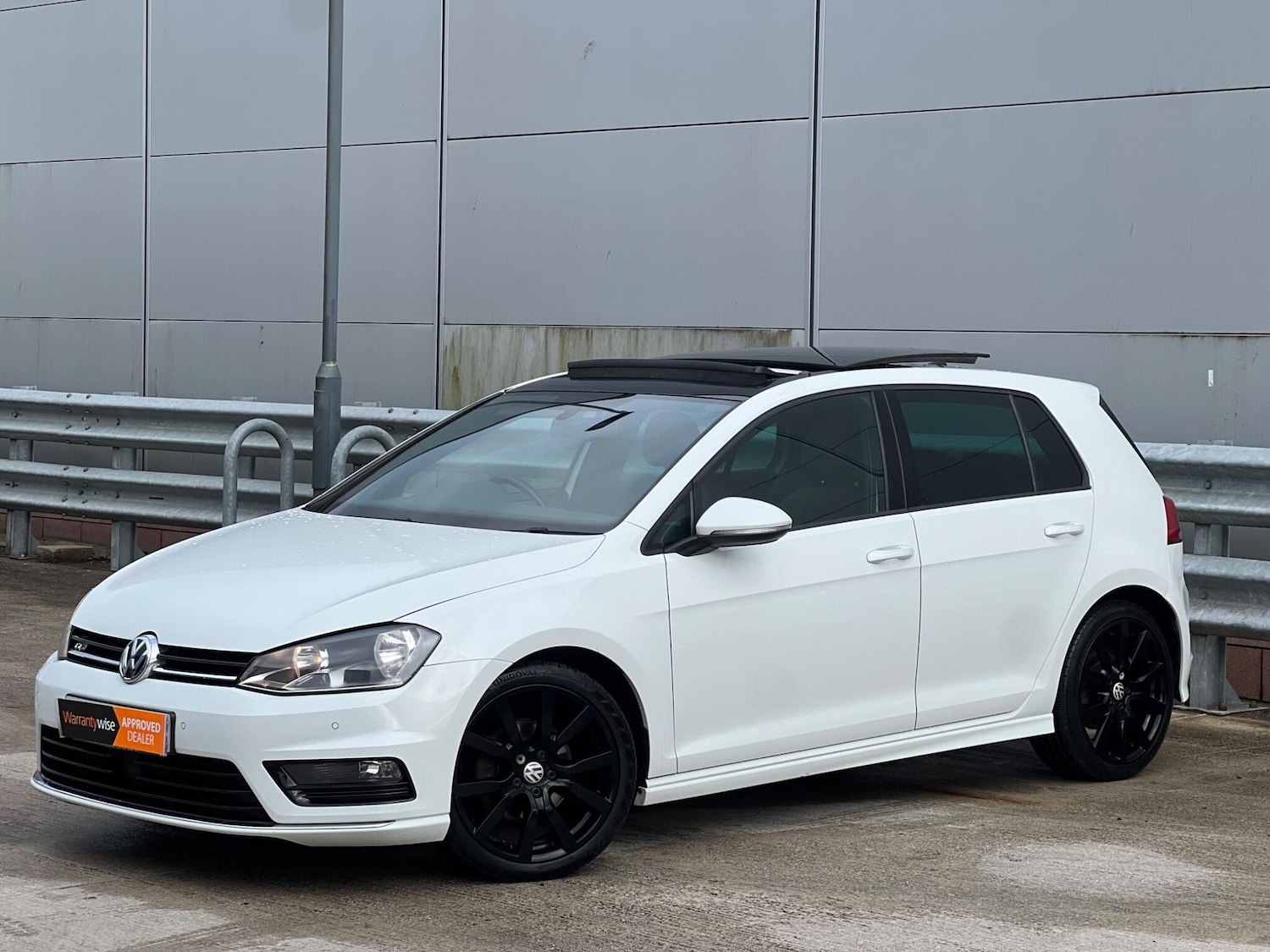 Used Volkswagen Golf for sale - 78214325: Photo 4