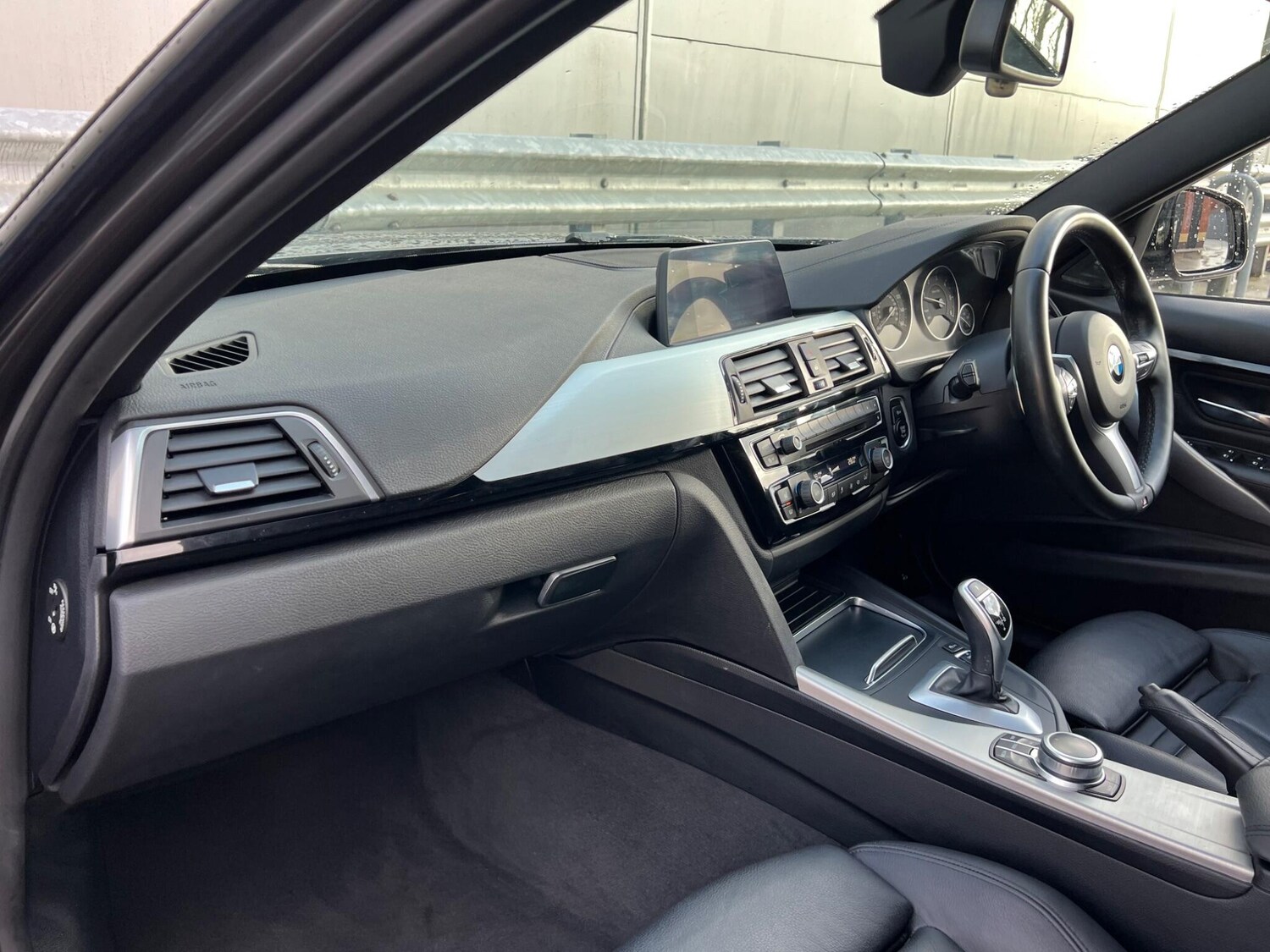 Used BMW 3 Series 2019 for sale - 78019795: Photo 38