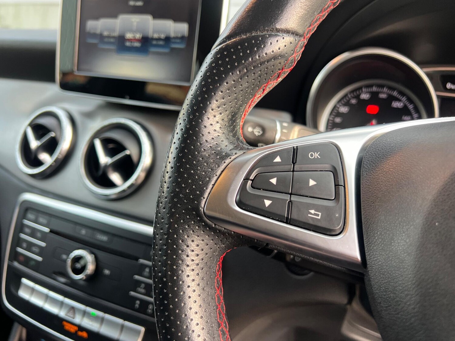 Used Mercedes-Benz CLA for sale - 77585625: Photo 42