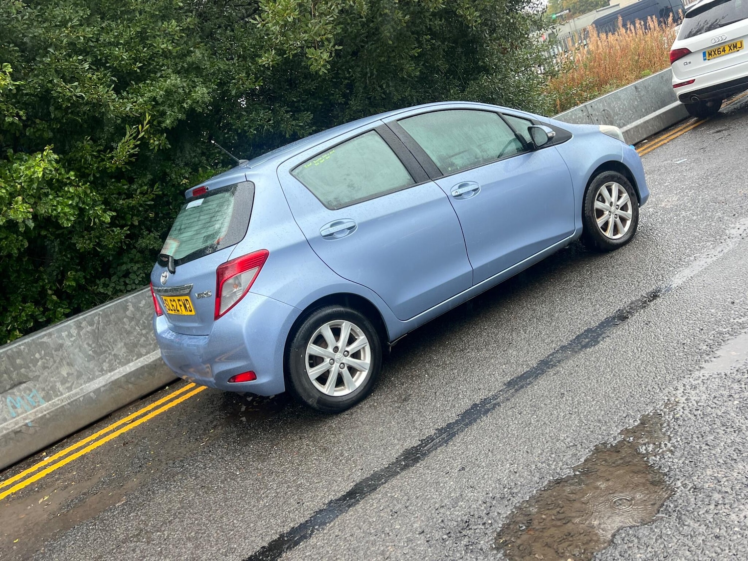 Used Toyota Yaris for sale - 77395663: Photo 2