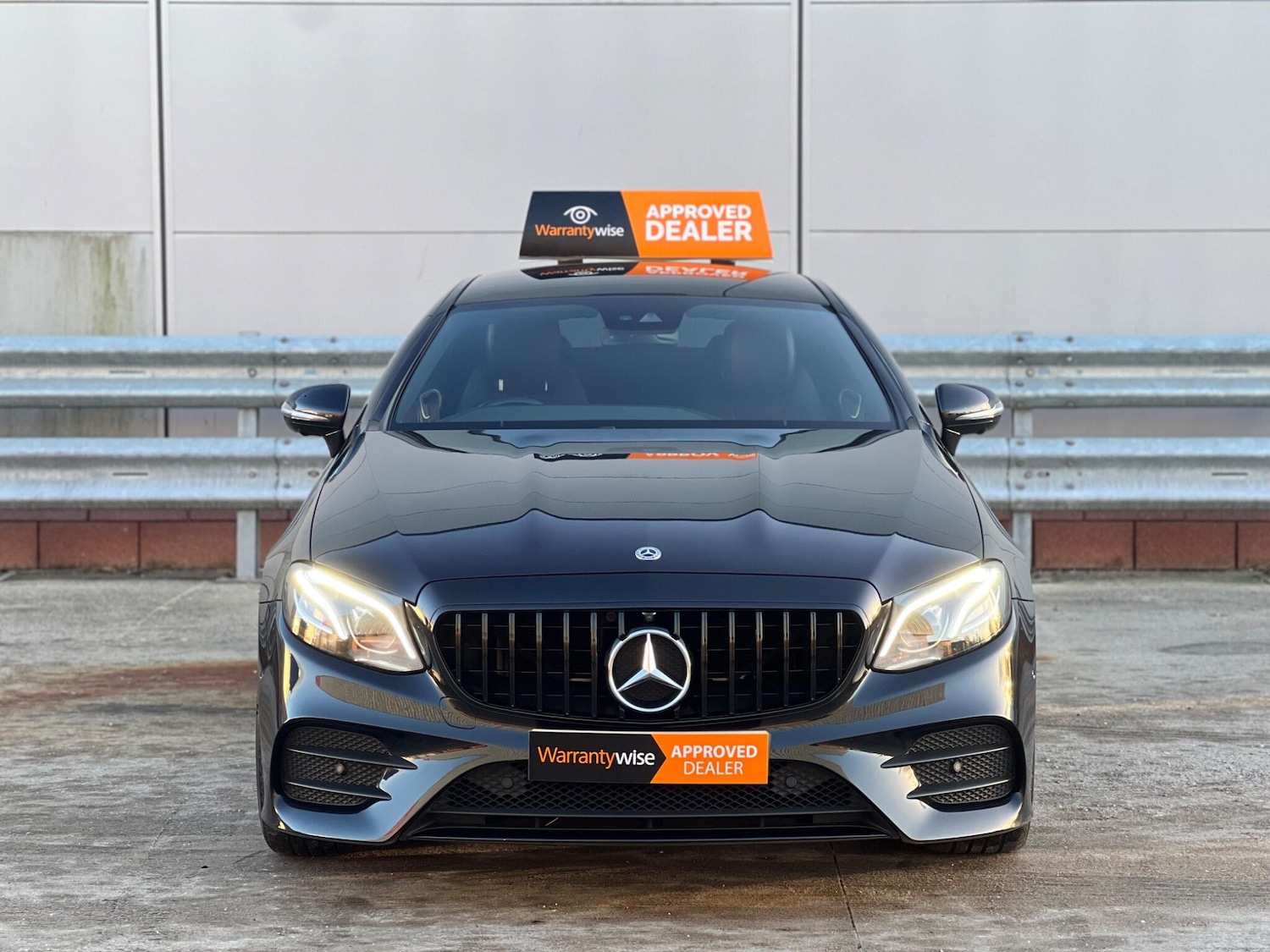 Used Mercedes-Benz E Class 2019 for sale - 77396405: Photo 2