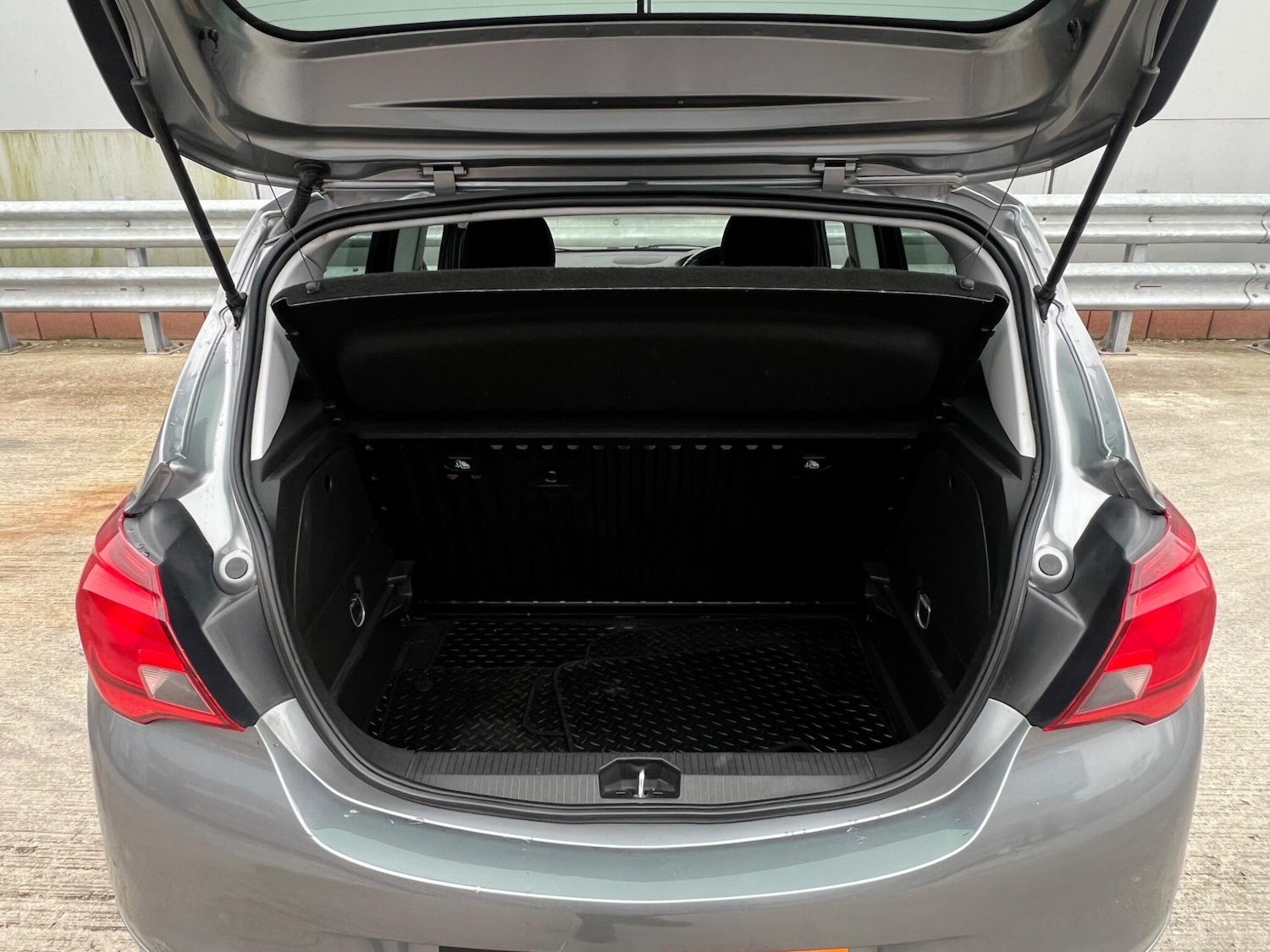 Used Vauxhall Corsa 2016 for sale - 77511027: Photo 18