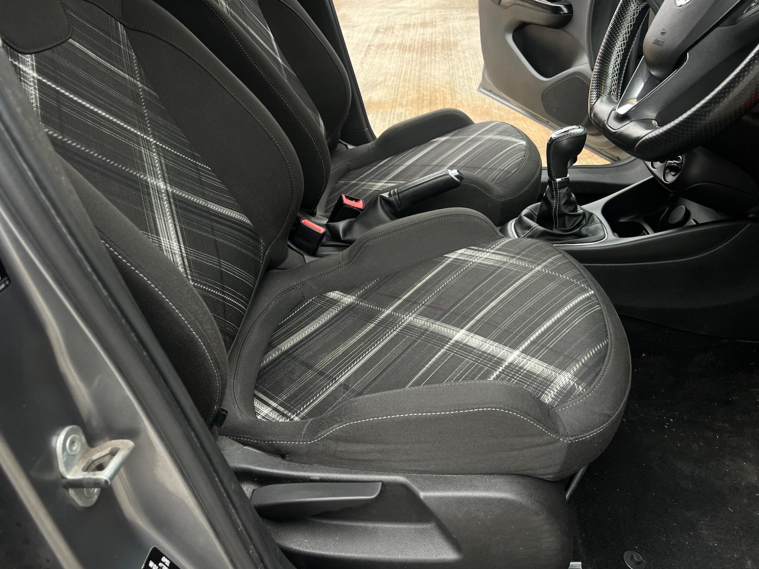 Used Vauxhall Corsa 2016 for sale - 77511027: Photo 28