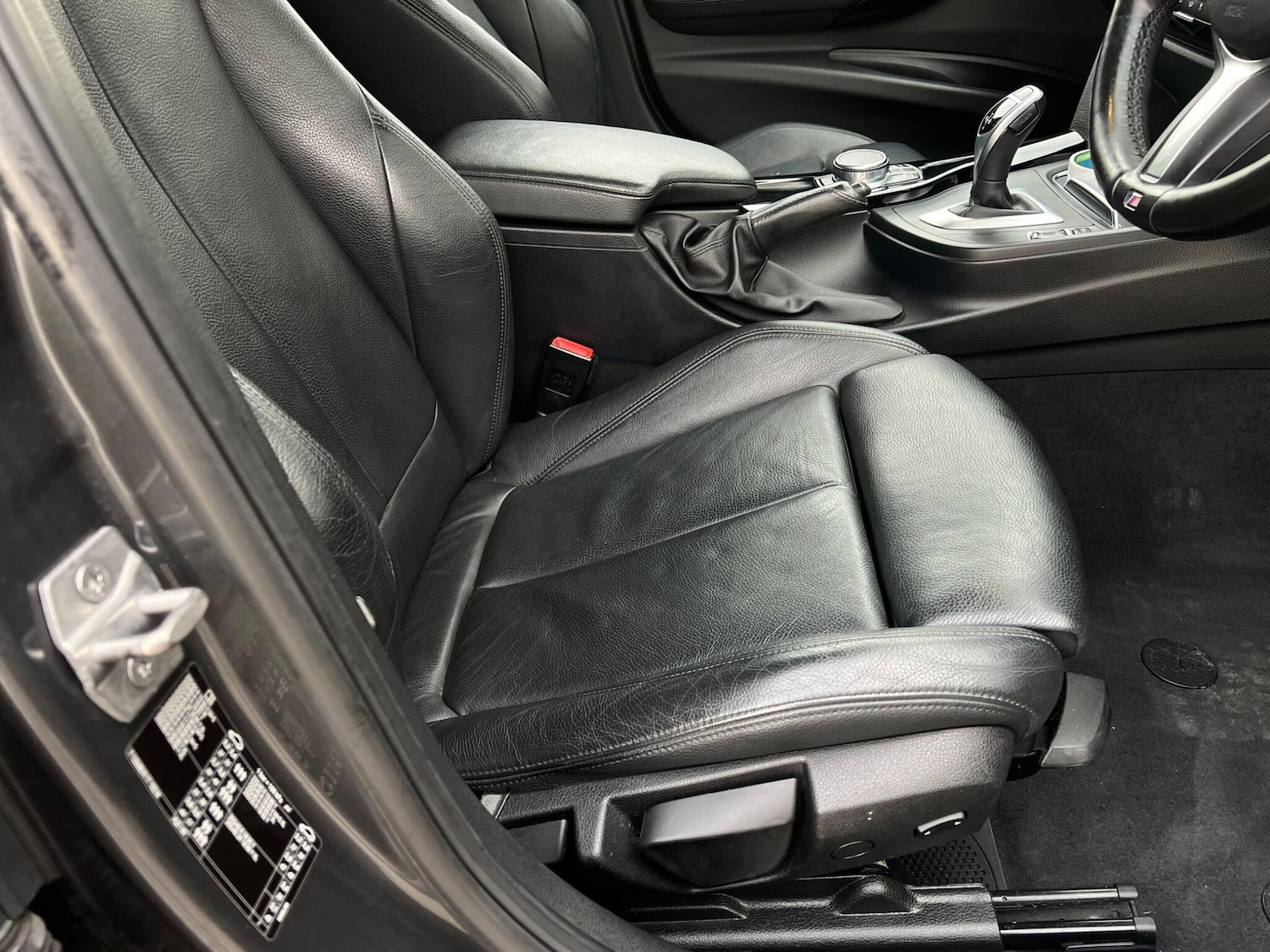 Used BMW 3 Series 2018 for sale - 77395878: Photo 34