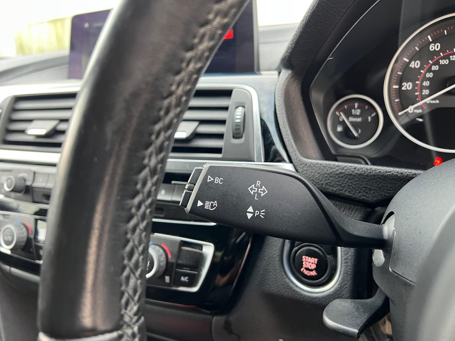 Used BMW 3 Series 2018 for sale - 77395878: Photo 53