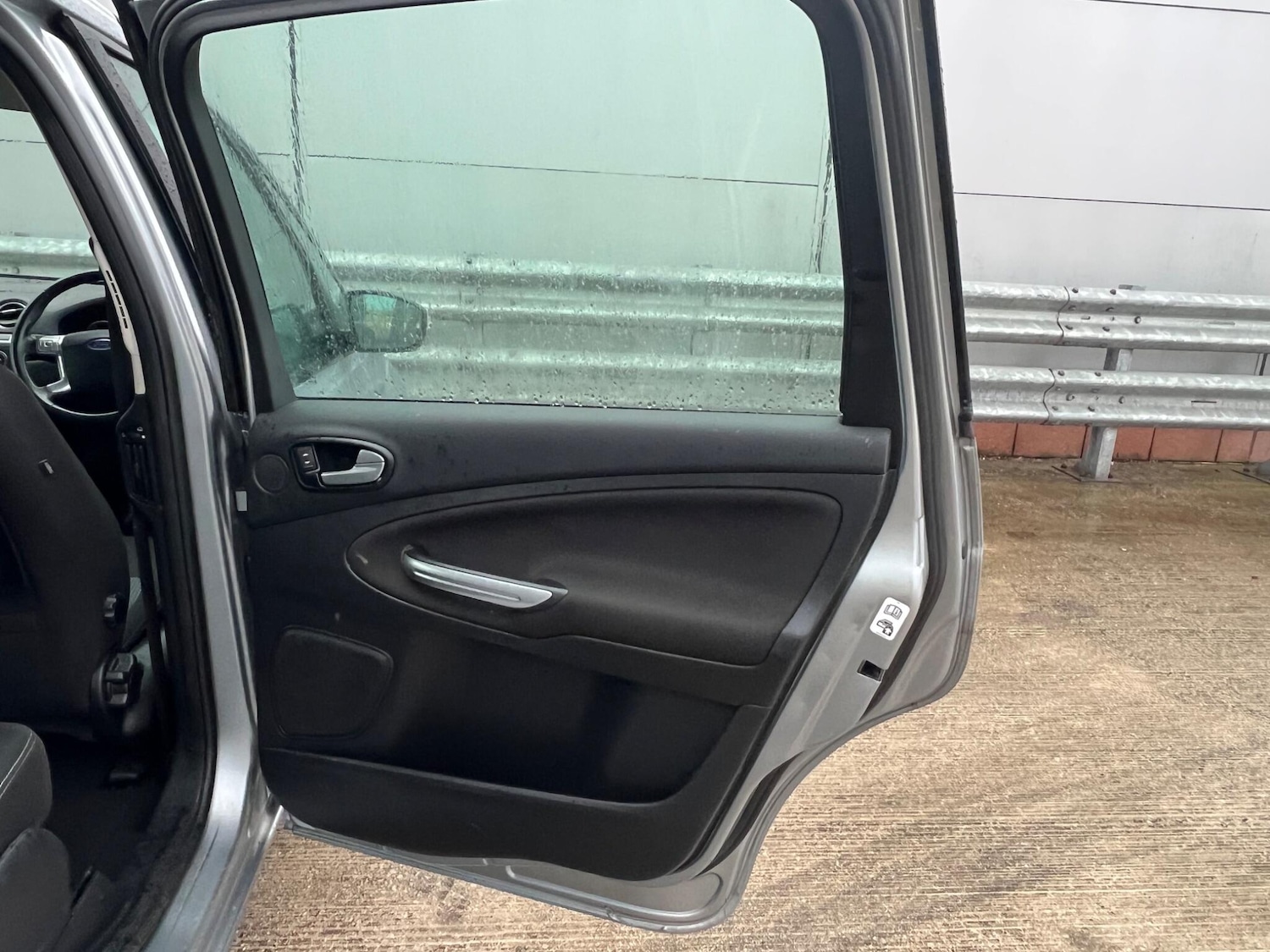 Used Ford Galaxy 2014 for sale - 77396687: Photo 38