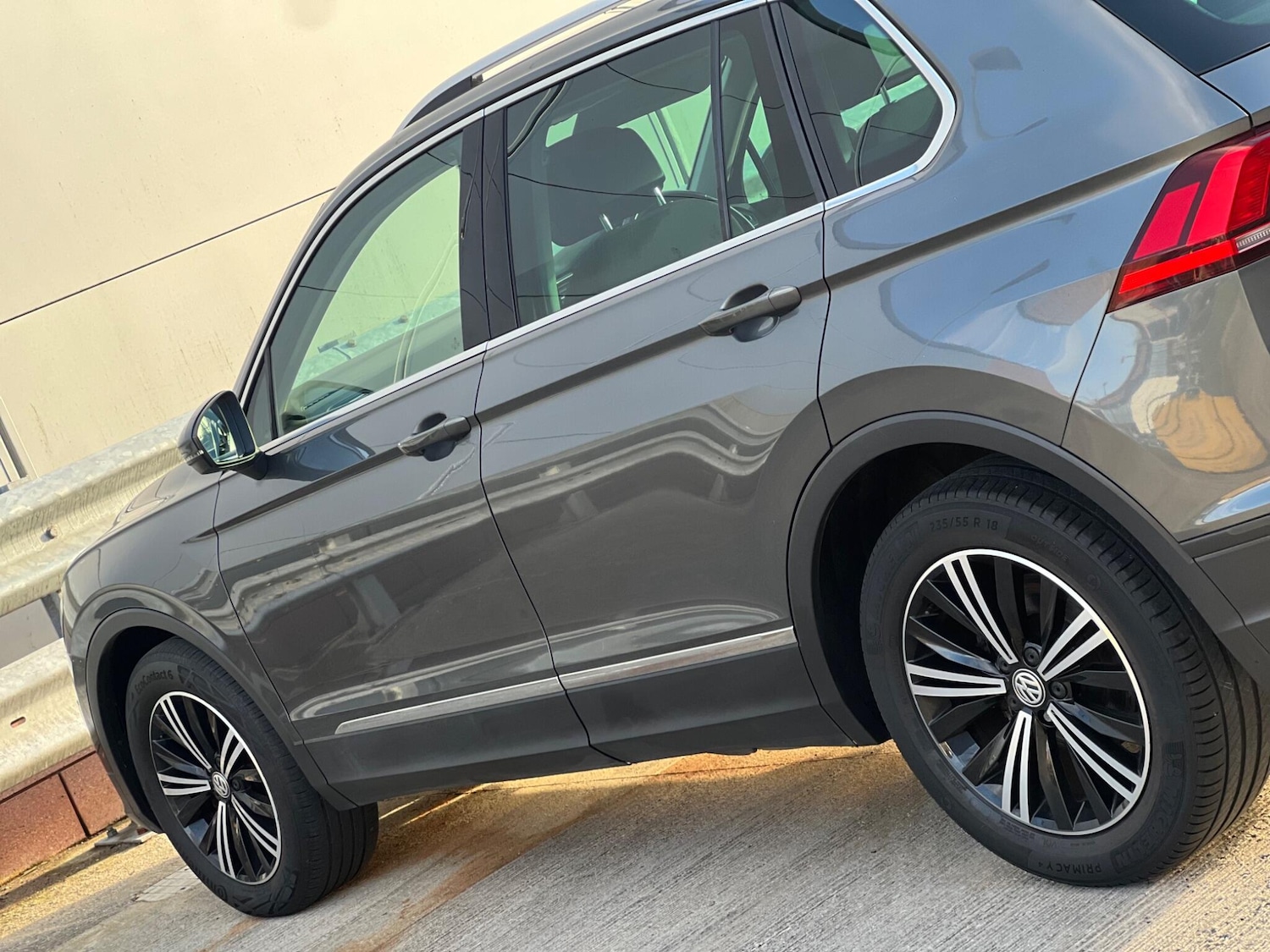 Used Volkswagen Tiguan 2018 for sale - 78062825: Photo 19