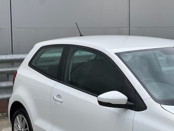 Used Volkswagen Polo 2015 for sale - 78533969: Photo