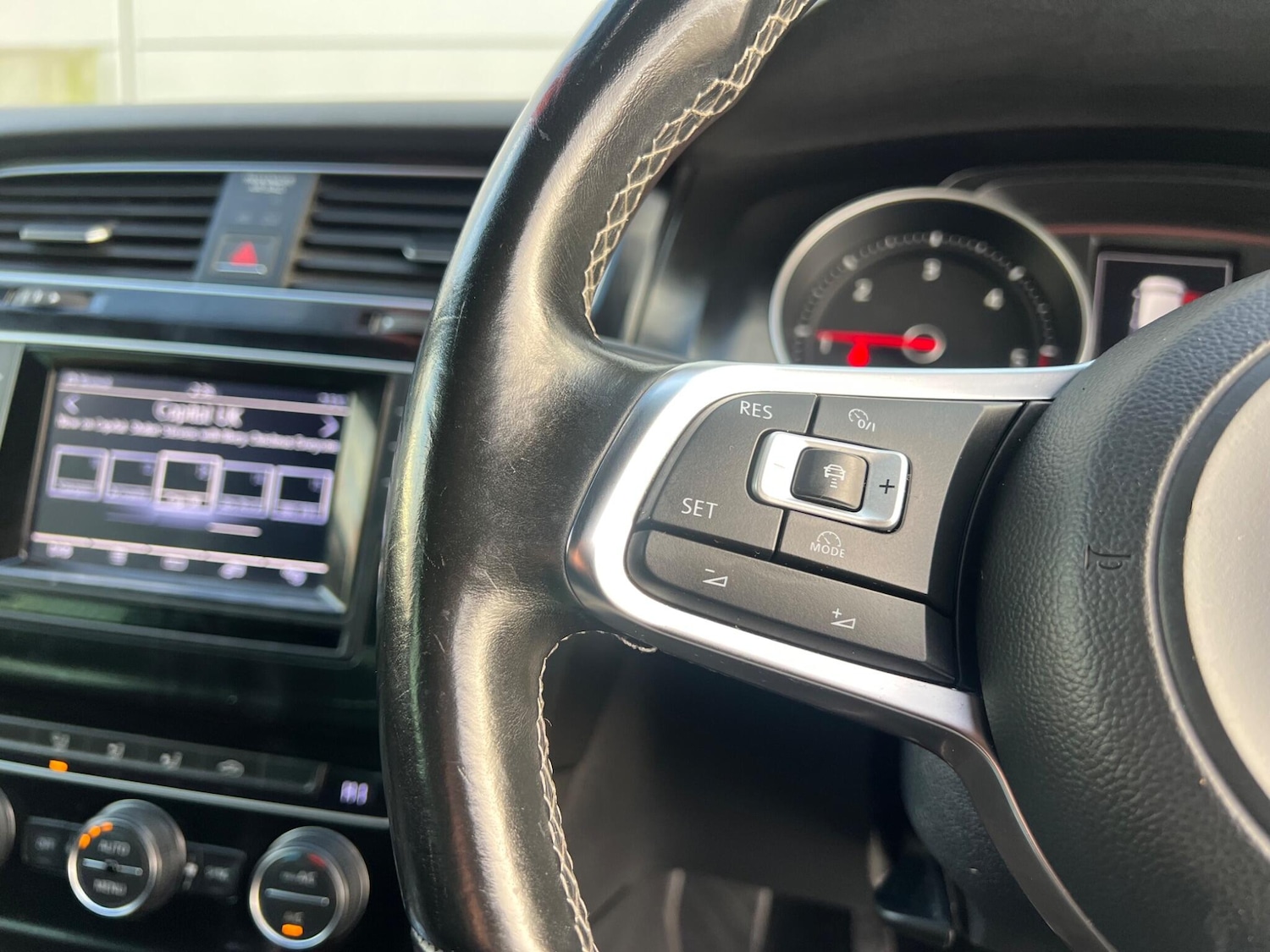 Used Volkswagen Golf 2014 for sale - 77395726: Photo 27