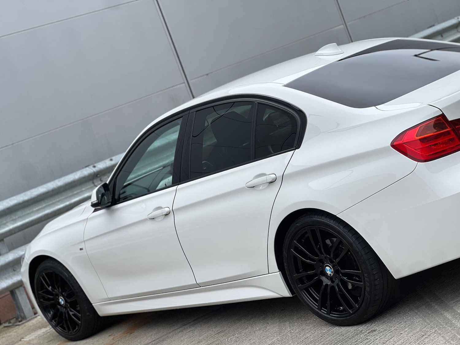 Used BMW 3 Series 2015 for sale - 77793698: Photo 22