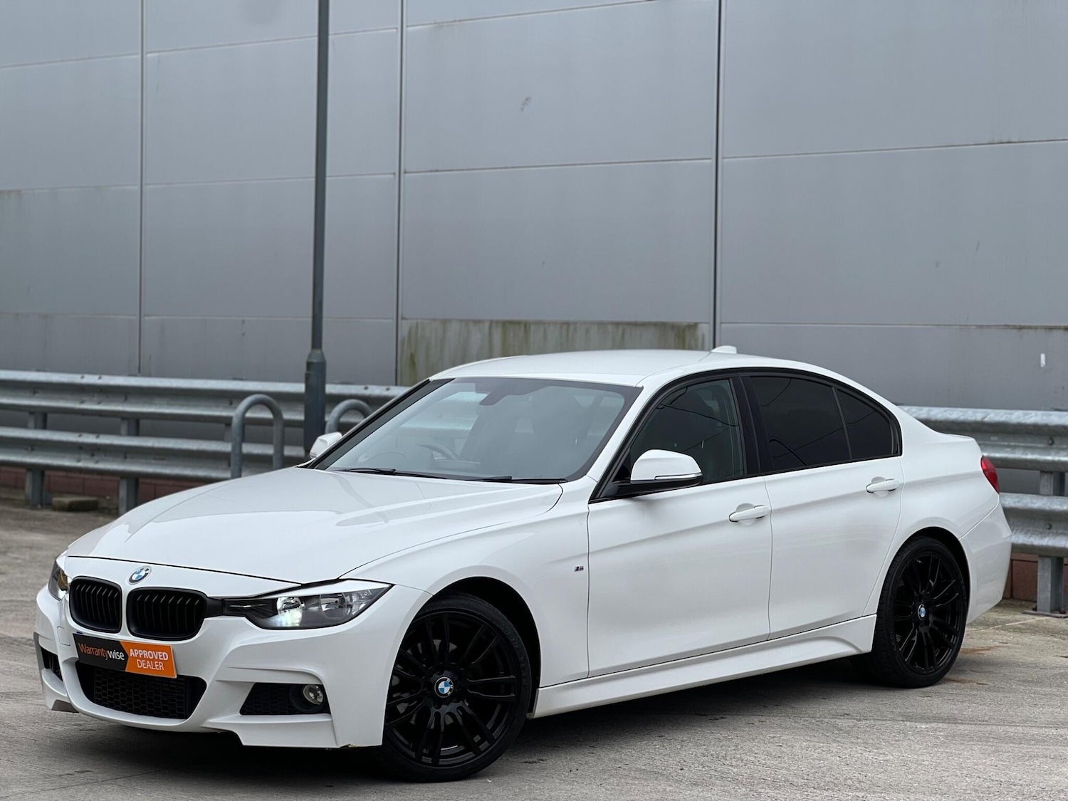 Used BMW 3 Series 2015 for sale - 77793698: Photo 3